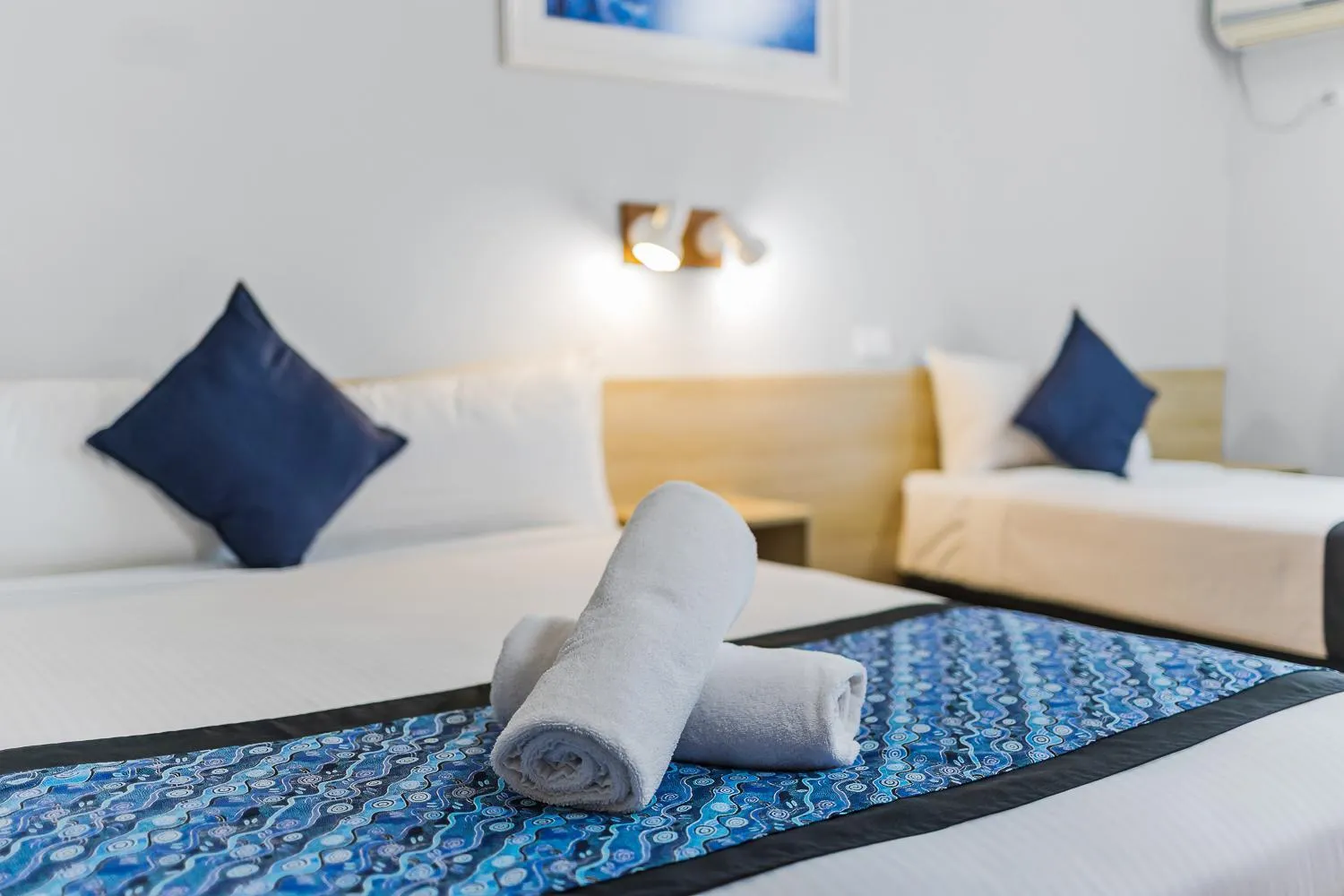 Bed in Castlereagh Motor Inn