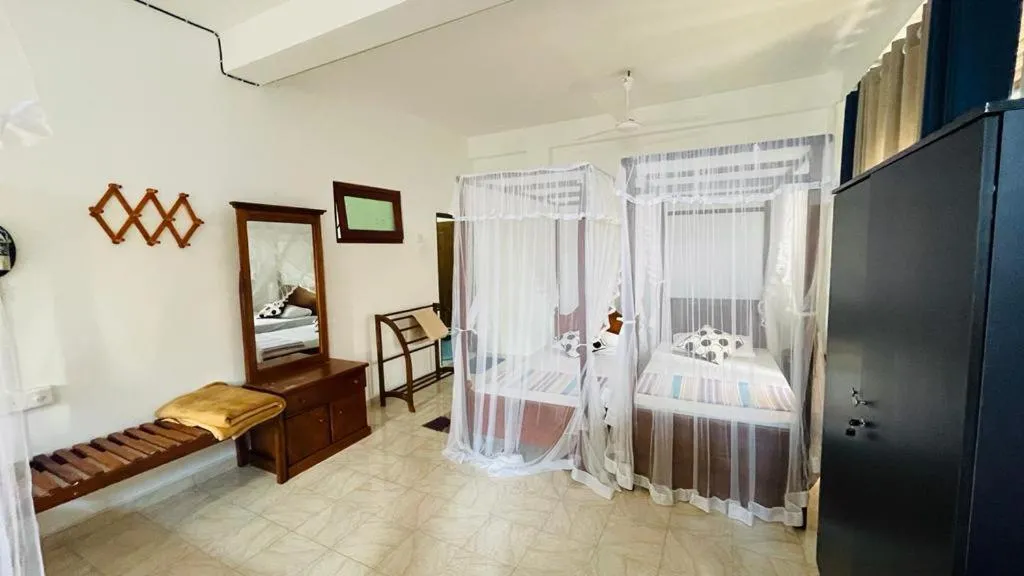 Bed in Sunny Mood Guest House