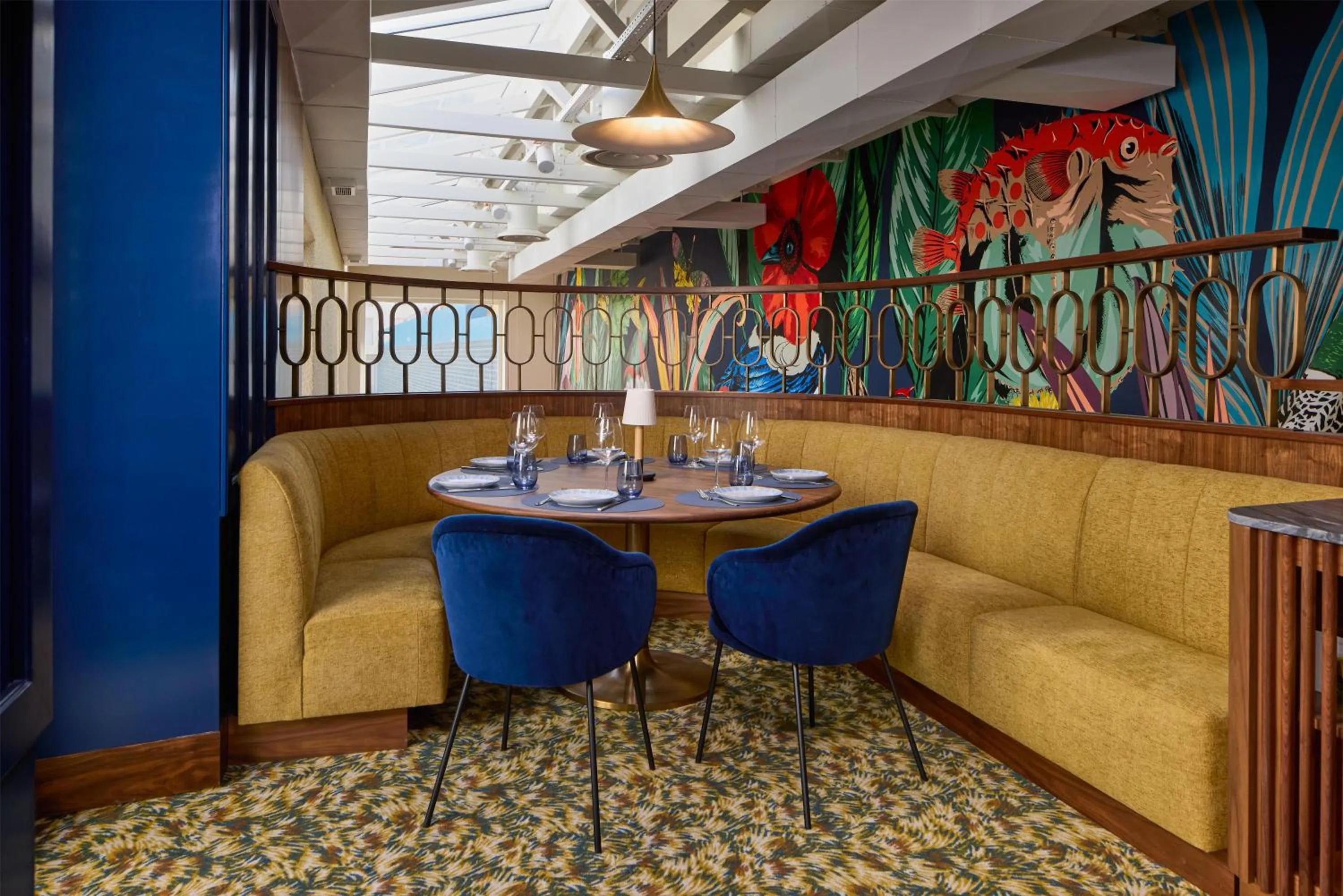 Restaurant/places to eat in DUO Hotel Lisbon, Curio Collection by Hilton