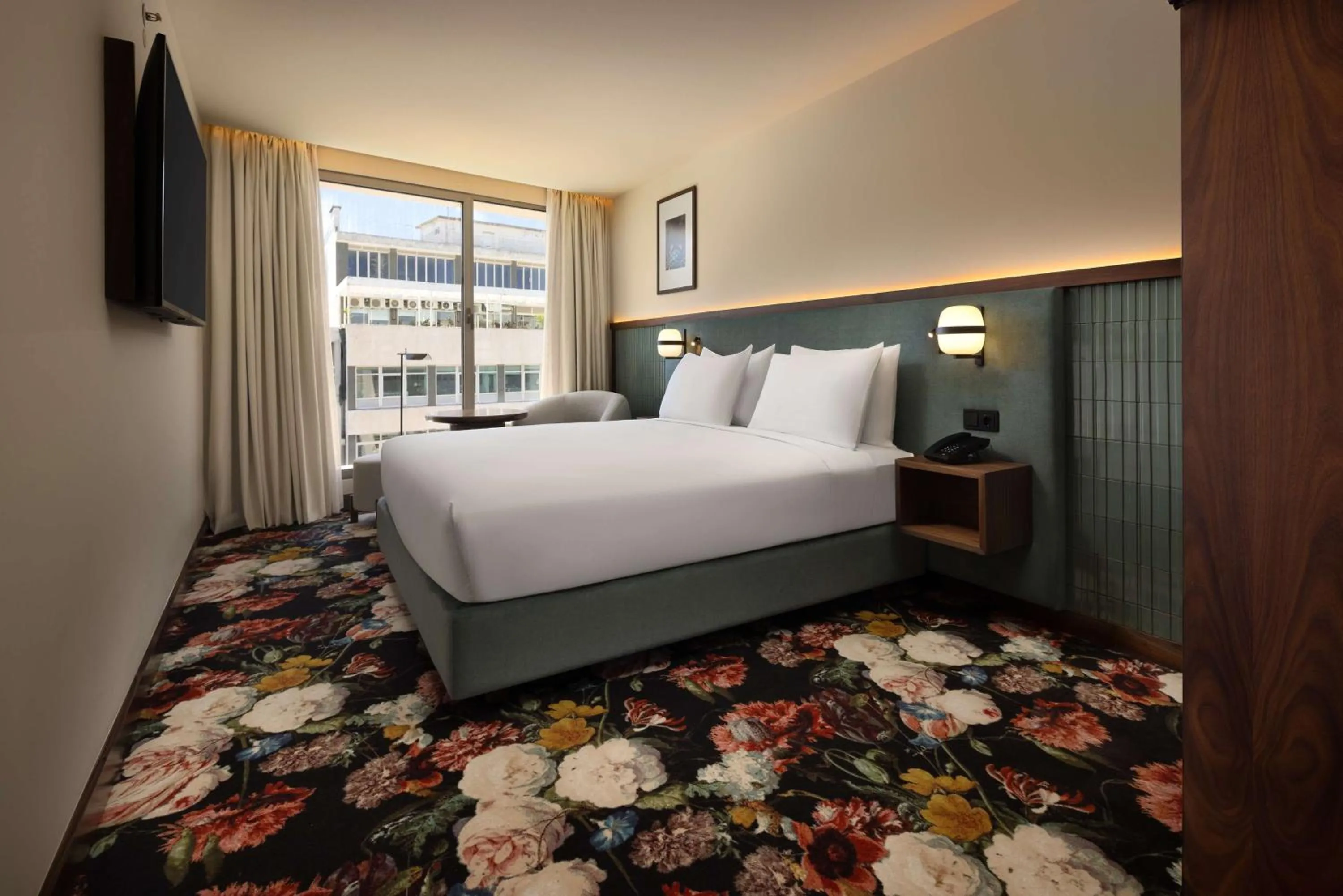 Bed in DUO Hotel Lisbon, Curio Collection by Hilton