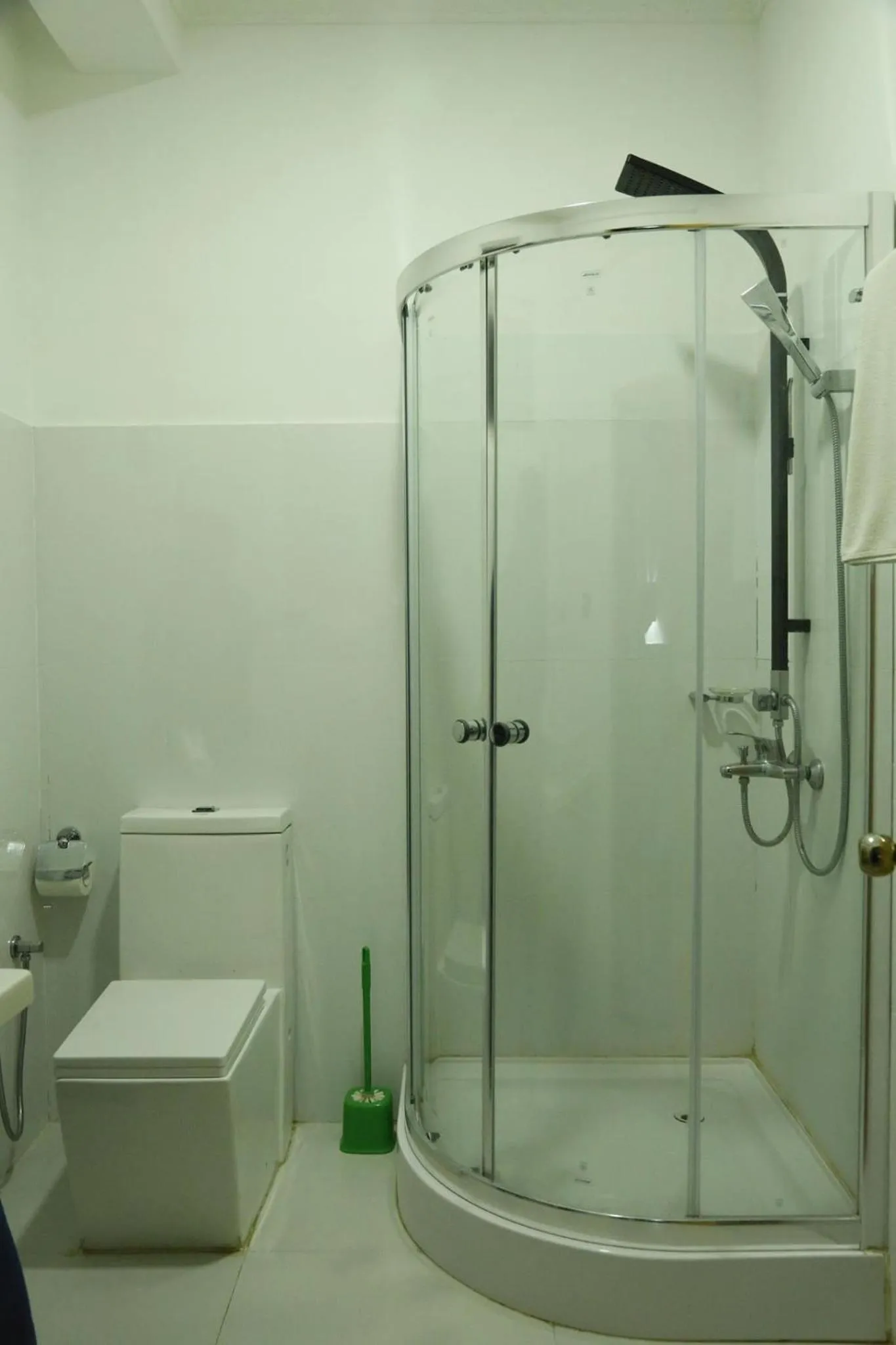 Shower in Villa Hotel