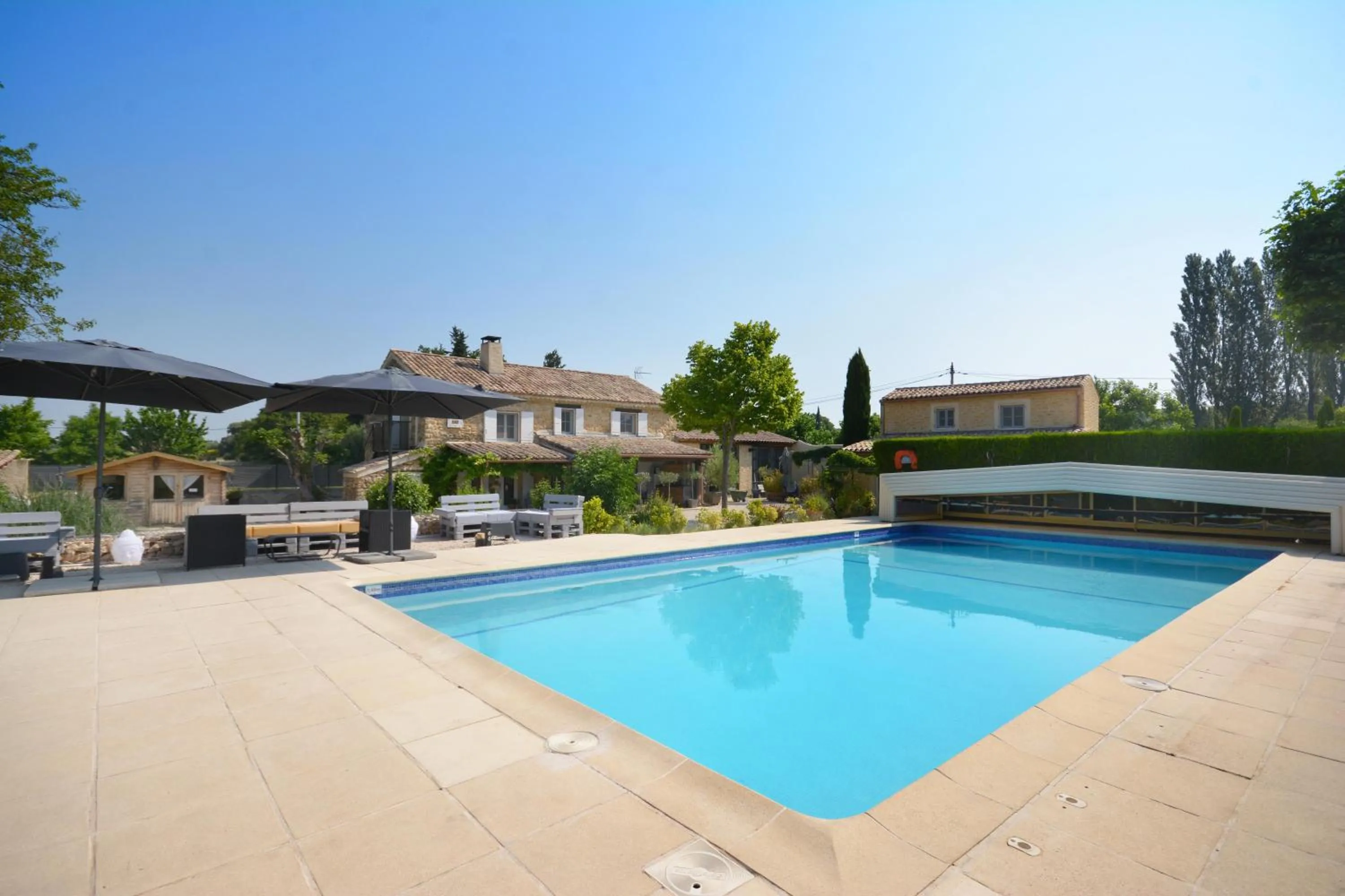 chambres d hotes Le Mas Julien piscine chauffée adult only
