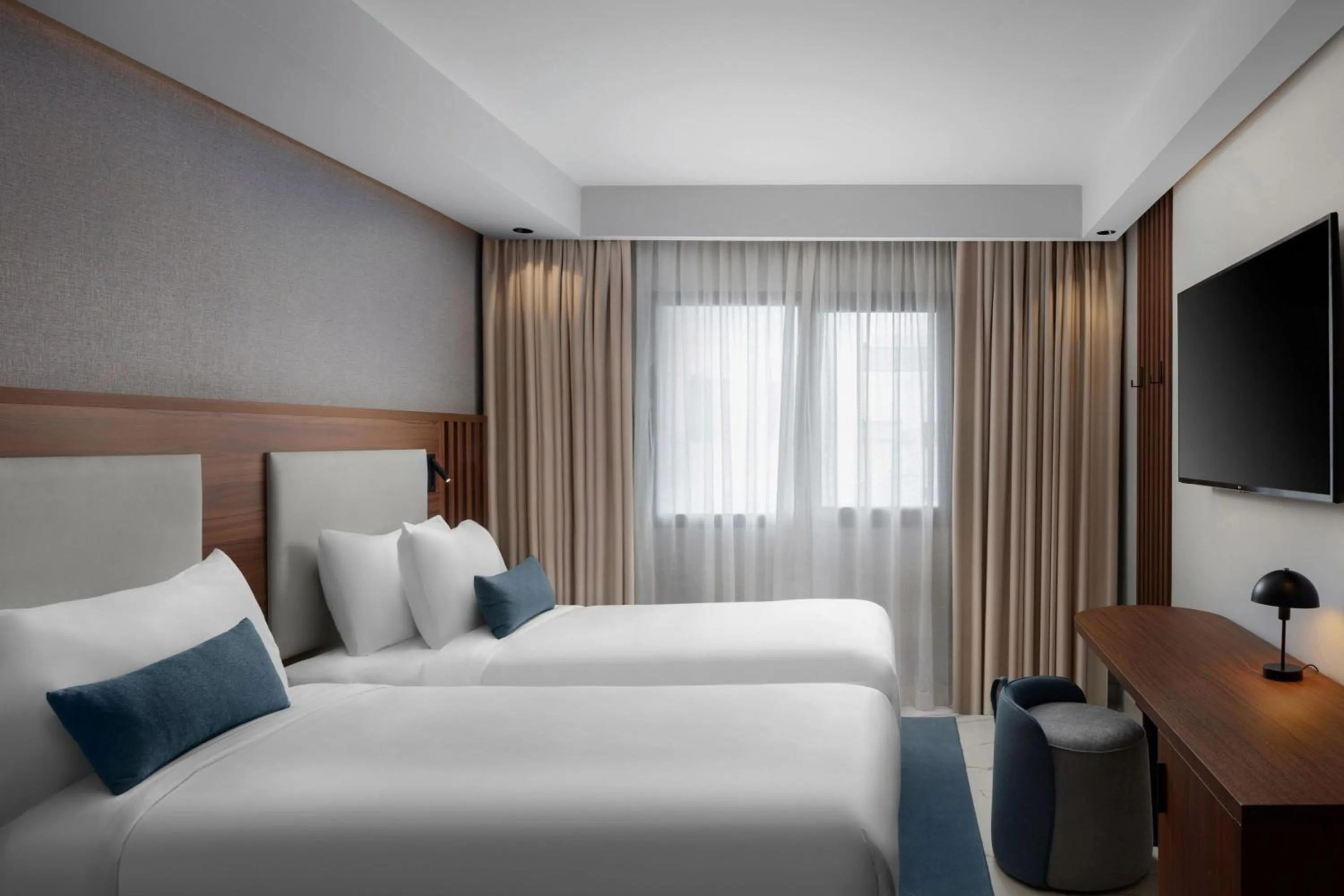 Photo of the whole room, Bed in Courtyard by Marriott Casablanca Downtown