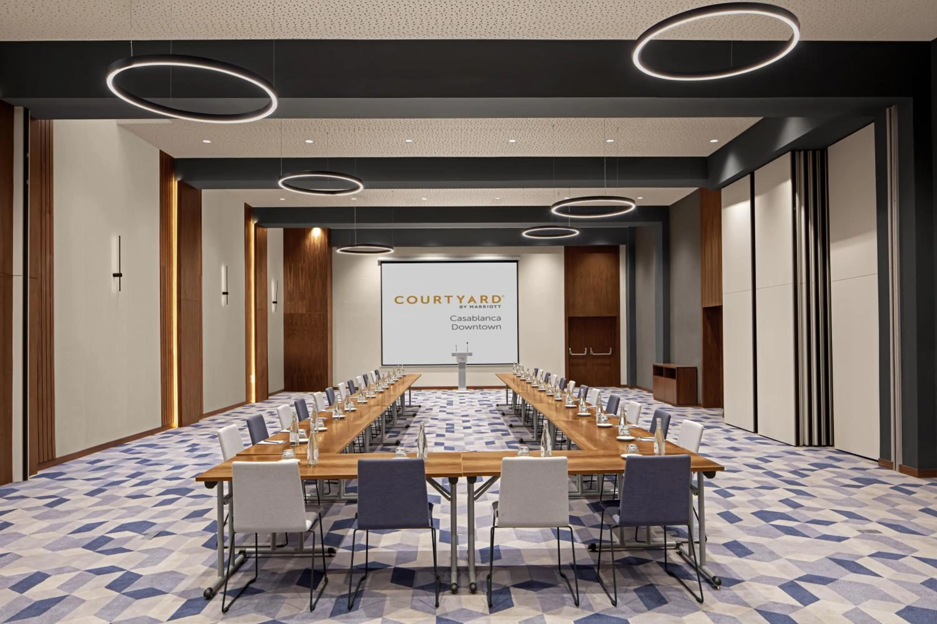 Seating area in Courtyard by Marriott Casablanca Downtown