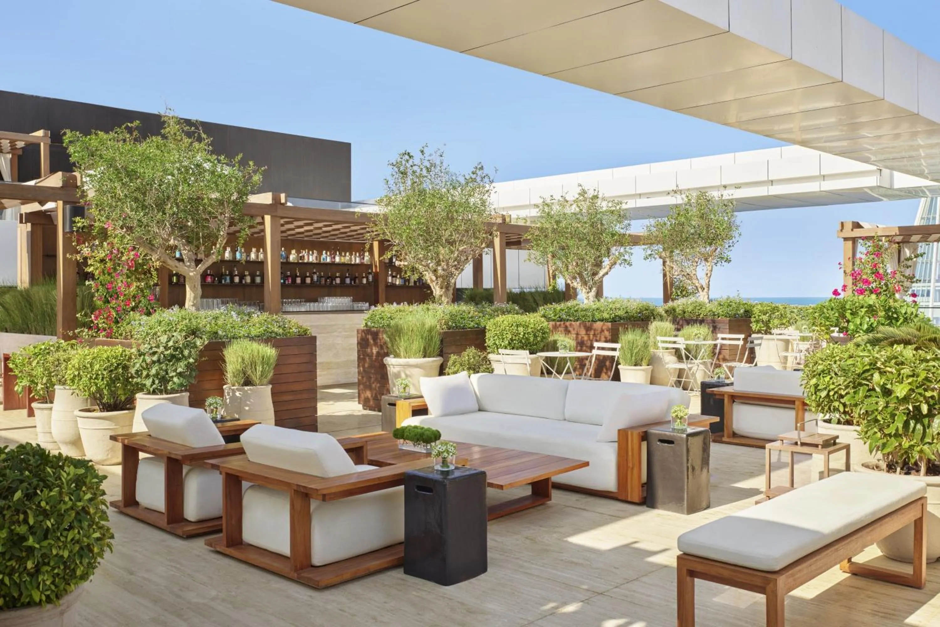 Restaurant/places to eat in The Jeddah EDITION