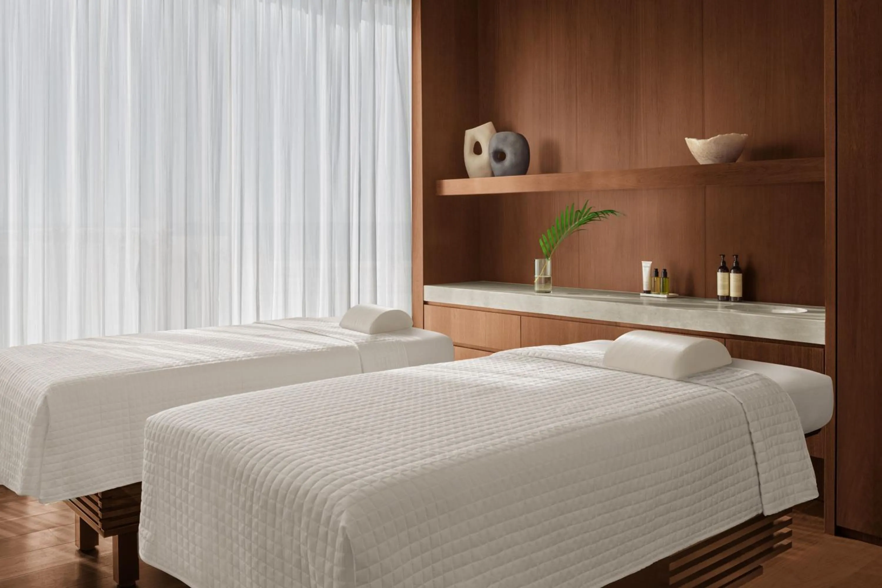 Spa and wellness centre/facilities, Bed in The Jeddah EDITION