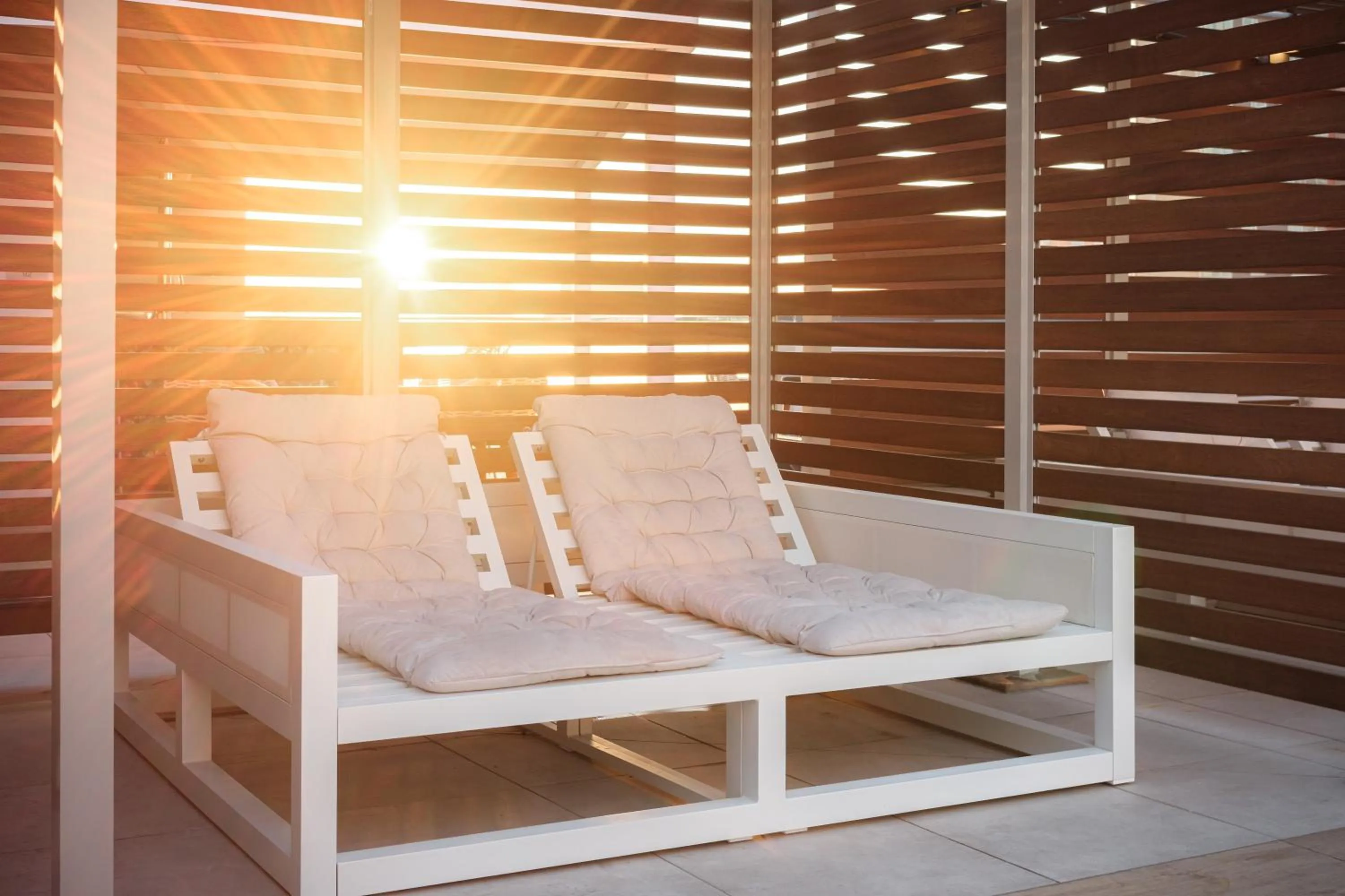 Swimming pool in SpringHill Suites by Marriott Tampa Downtown