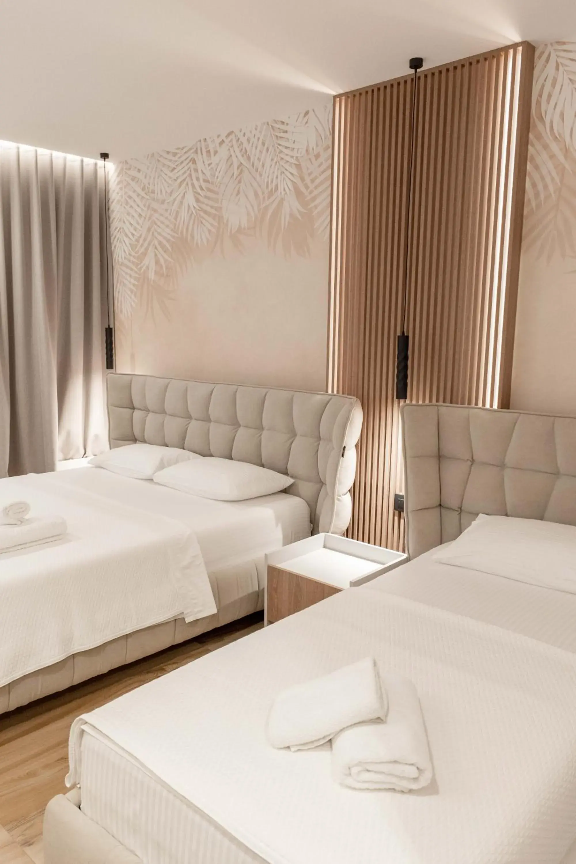 Triple Room with Balcony ground floor in Hotel Resol 2 Triple Room with Balcony ground floor in Hotel Resol 2