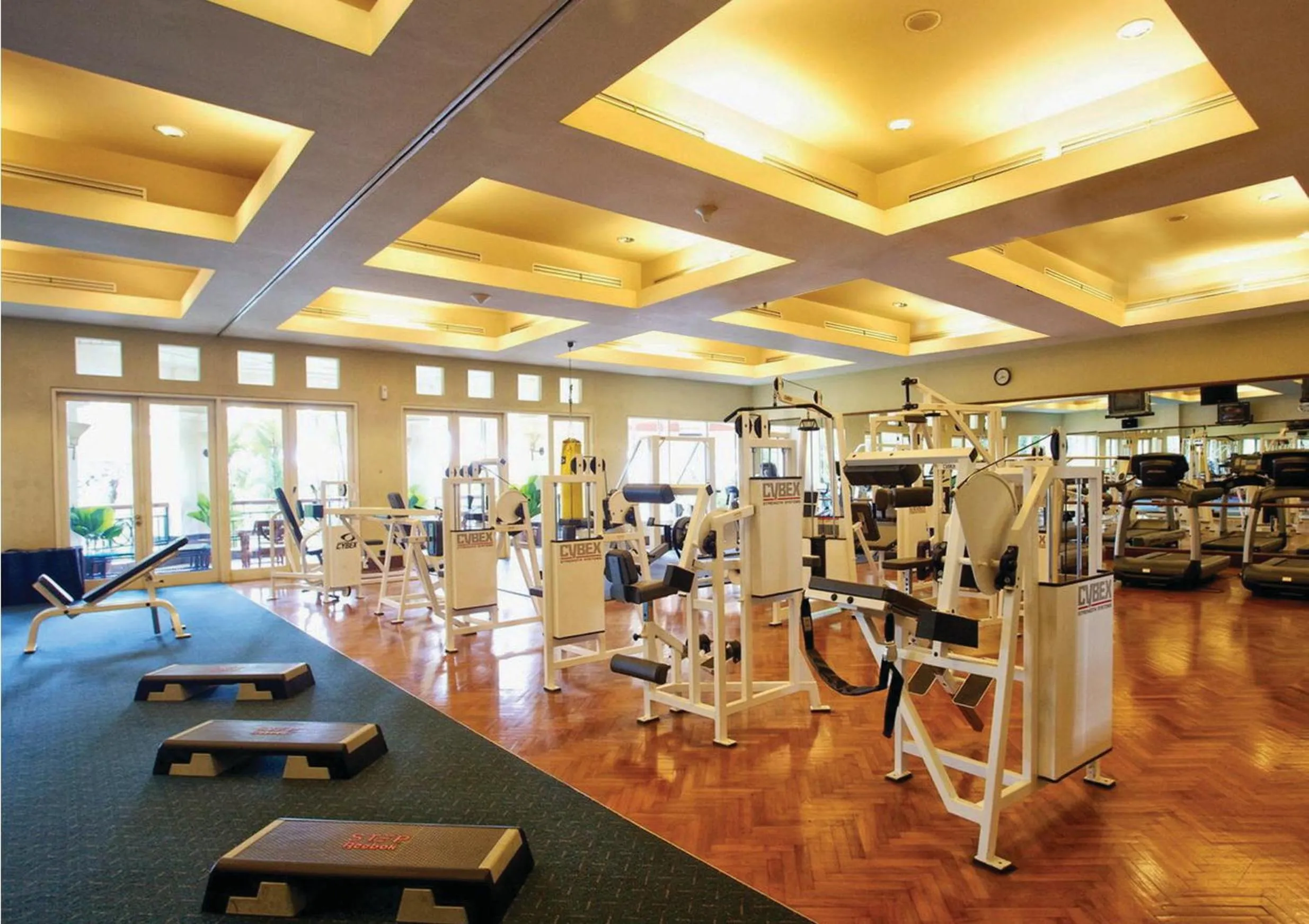 Fitness centre/facilities in R Hotel Rancamaya