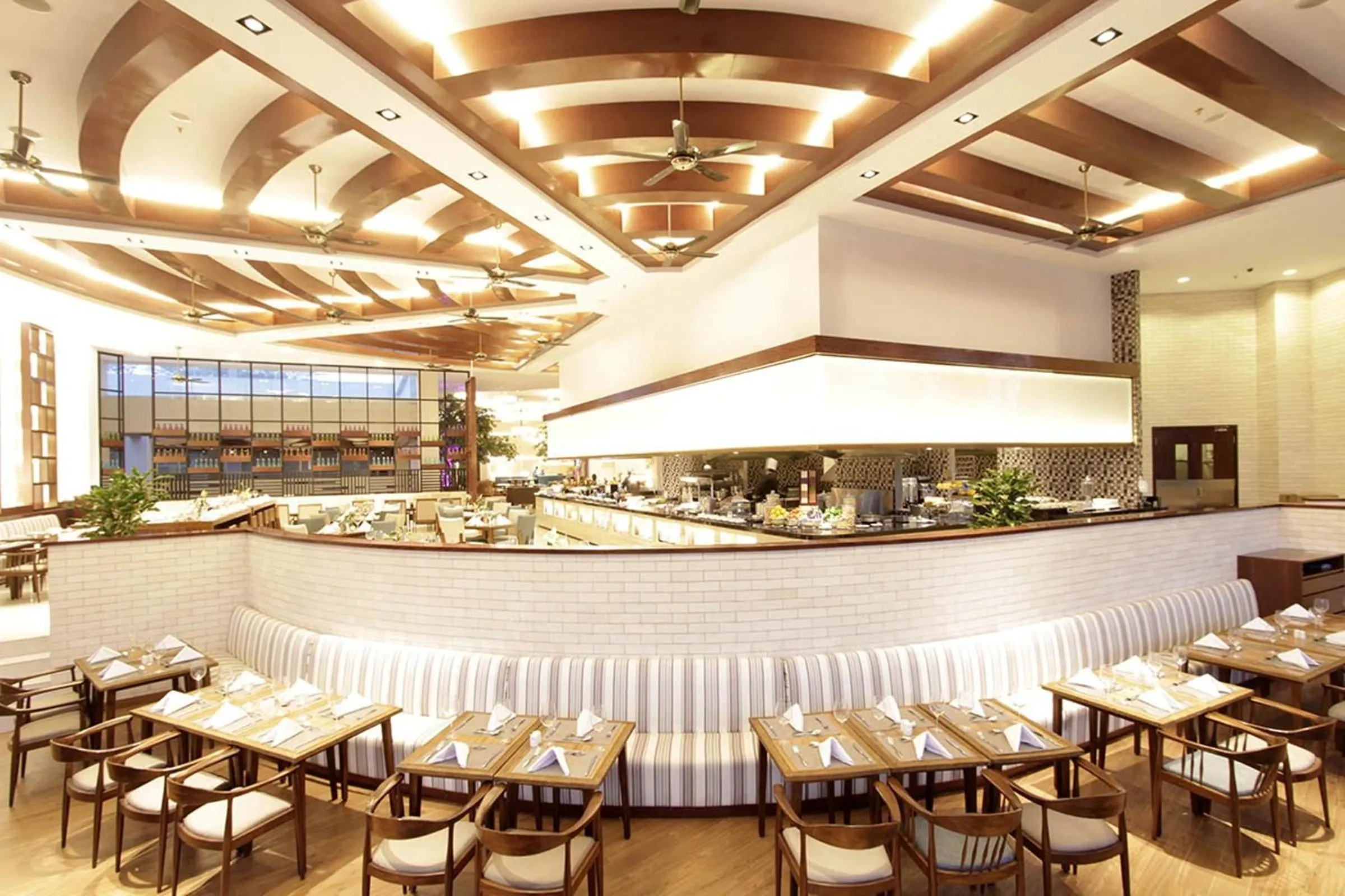 Restaurant/places to eat in R Hotel Rancamaya