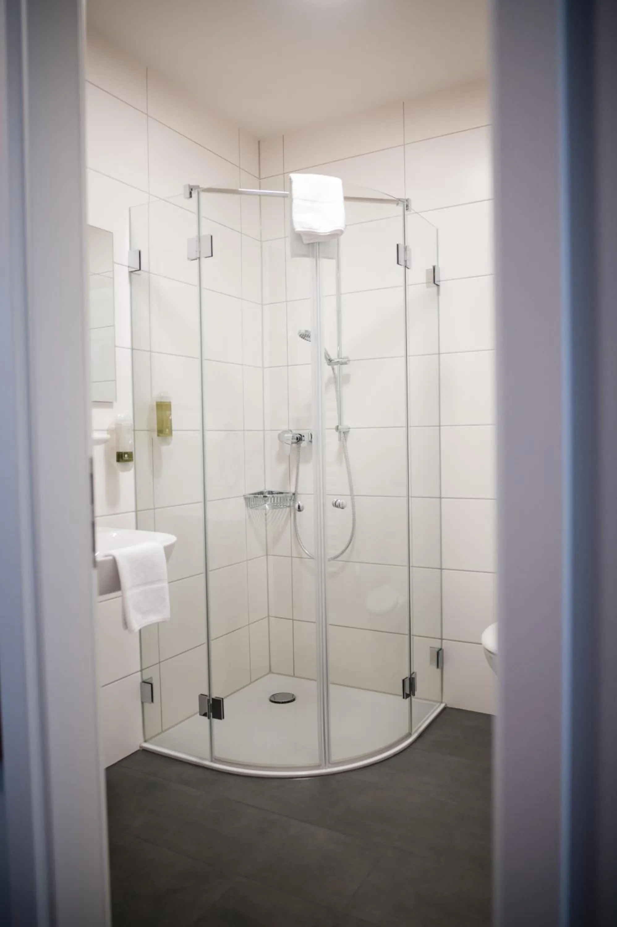 Bathroom in Gasthaus Stroh