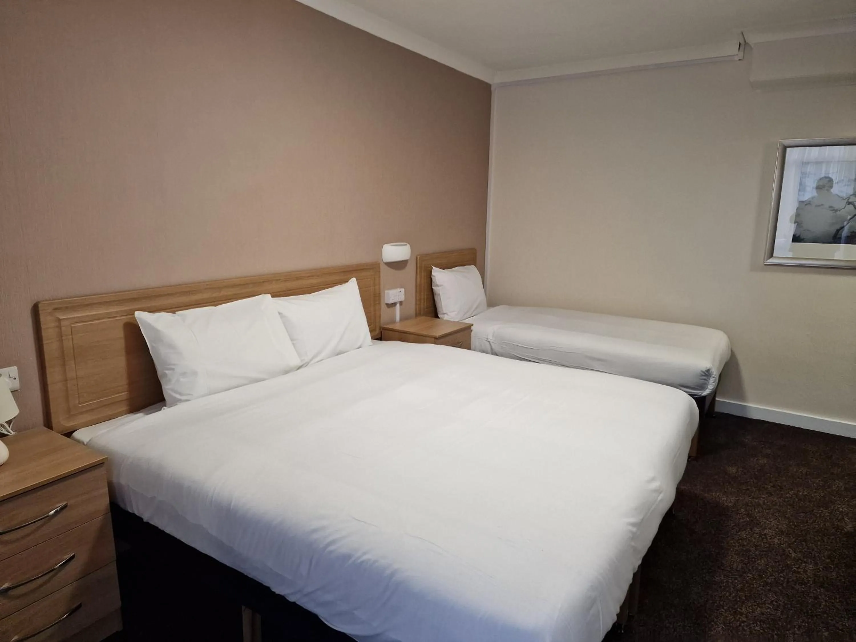 Bed in Britannia Hotel Birmingham New Street Station Birmingham