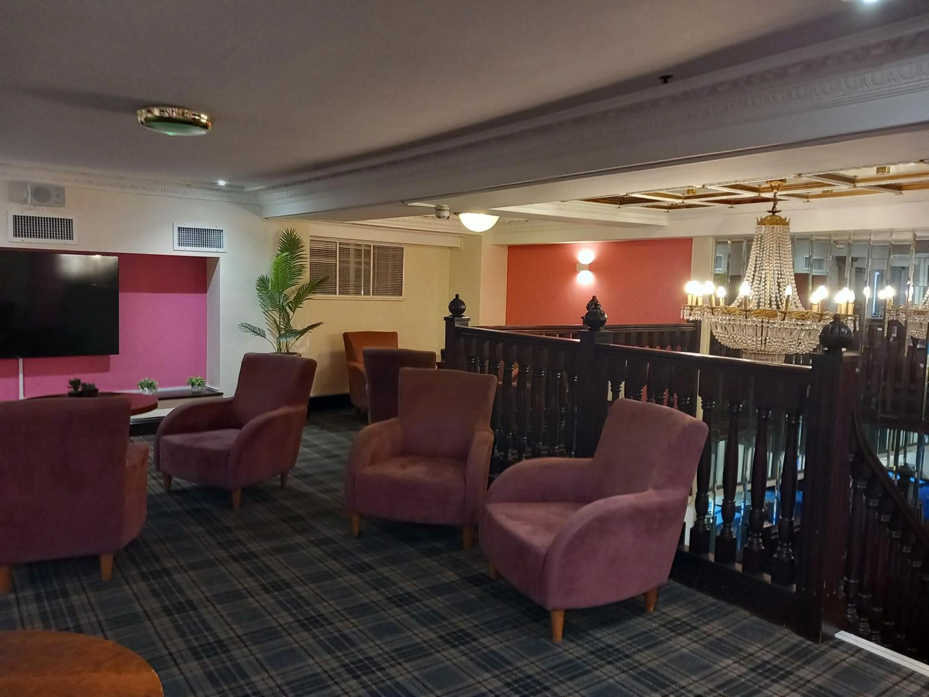 Communal lounge/ TV room in Britannia Hotel Birmingham New Street Station Birmingham