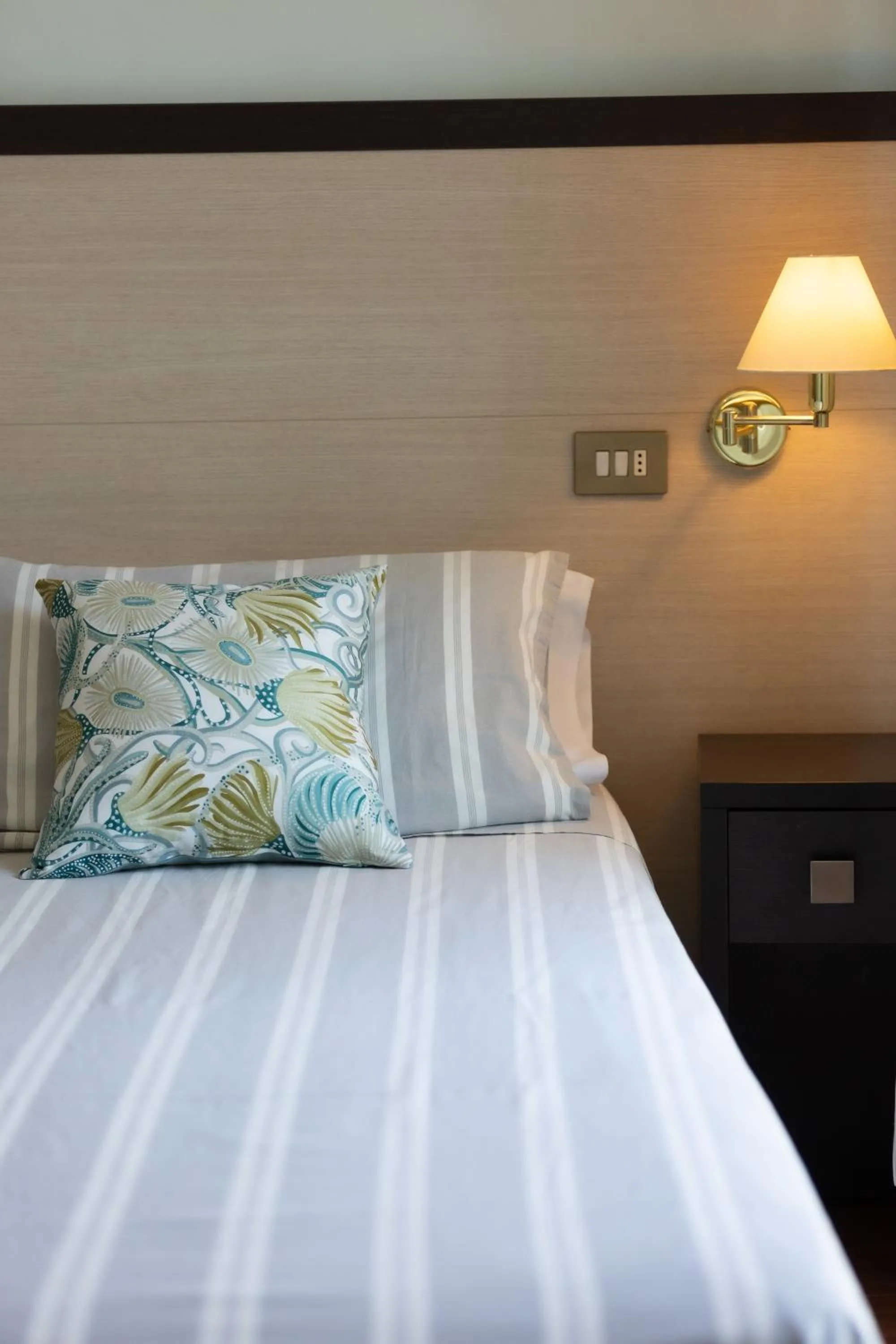 Bedroom, Bed in Hotel Adriatica con Piscina