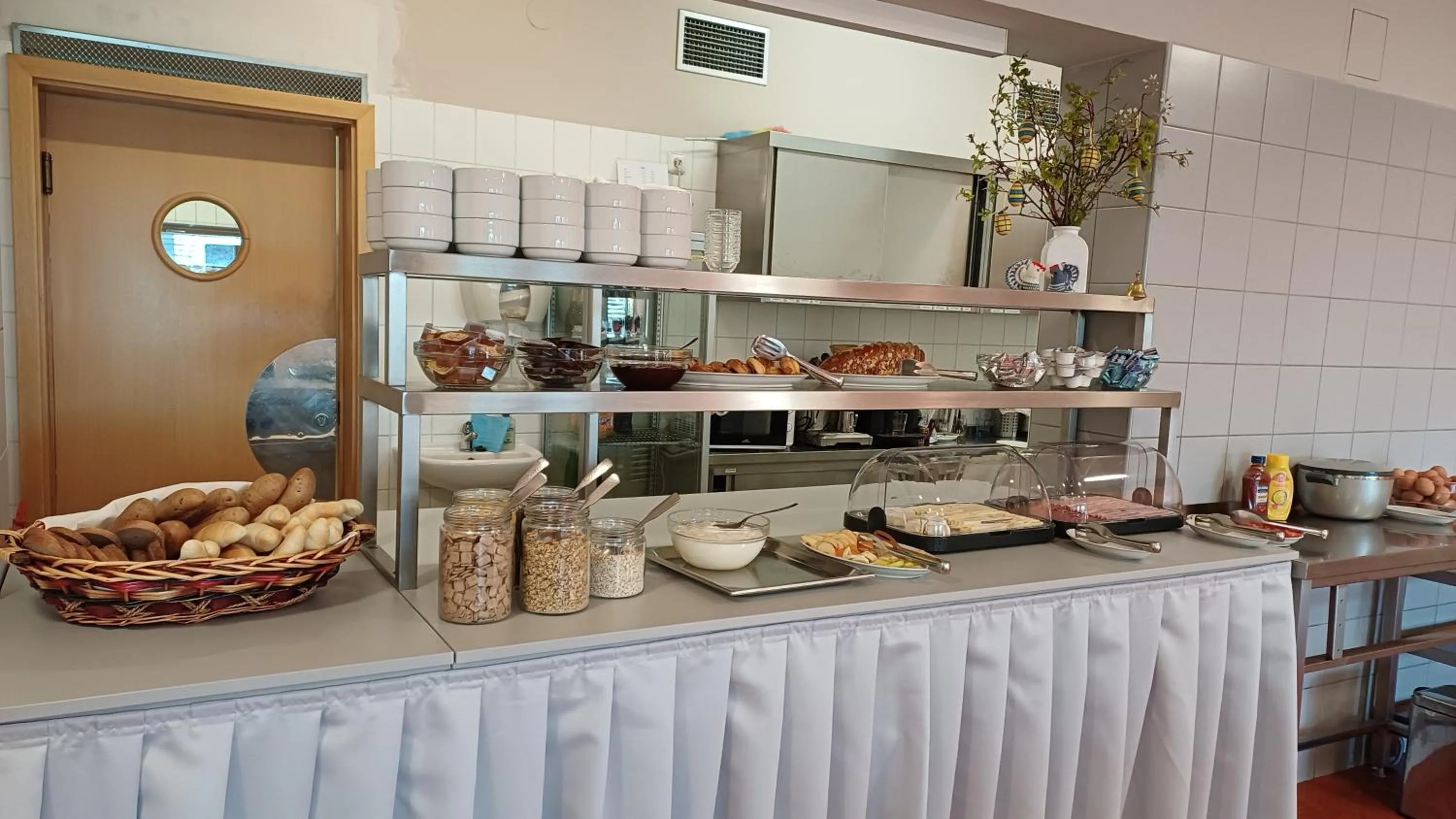 Buffet breakfast in Centrum Mariapoli
