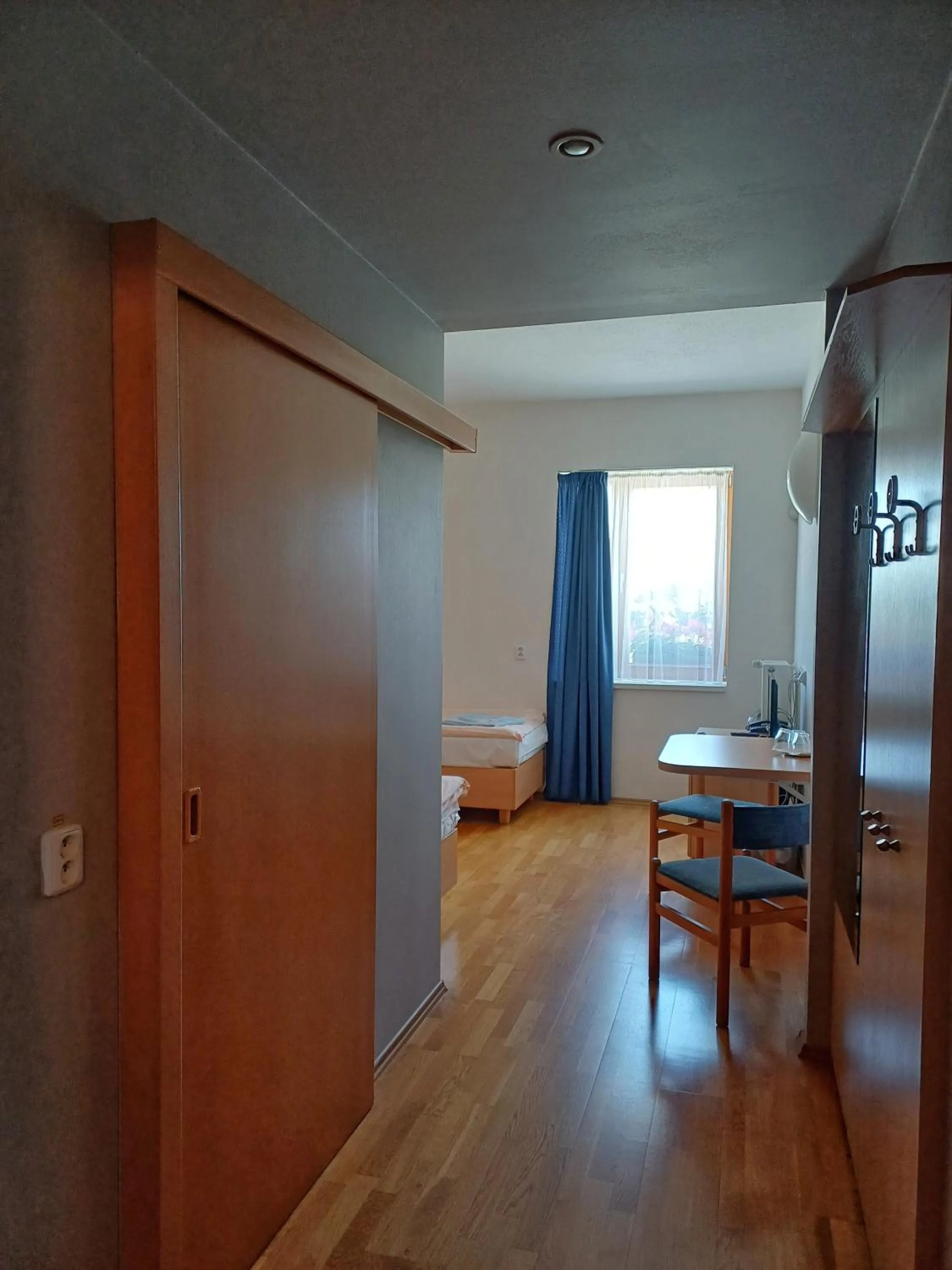 Photo of the whole room, Bed in Centrum Mariapoli