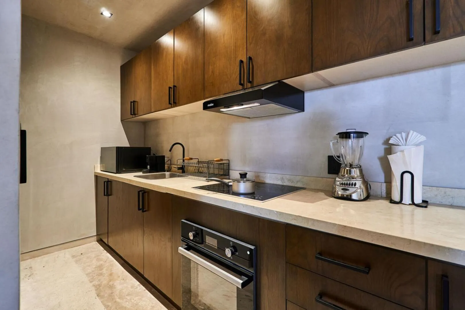 Coffee/tea facilities in Bakal Residence By Lockey