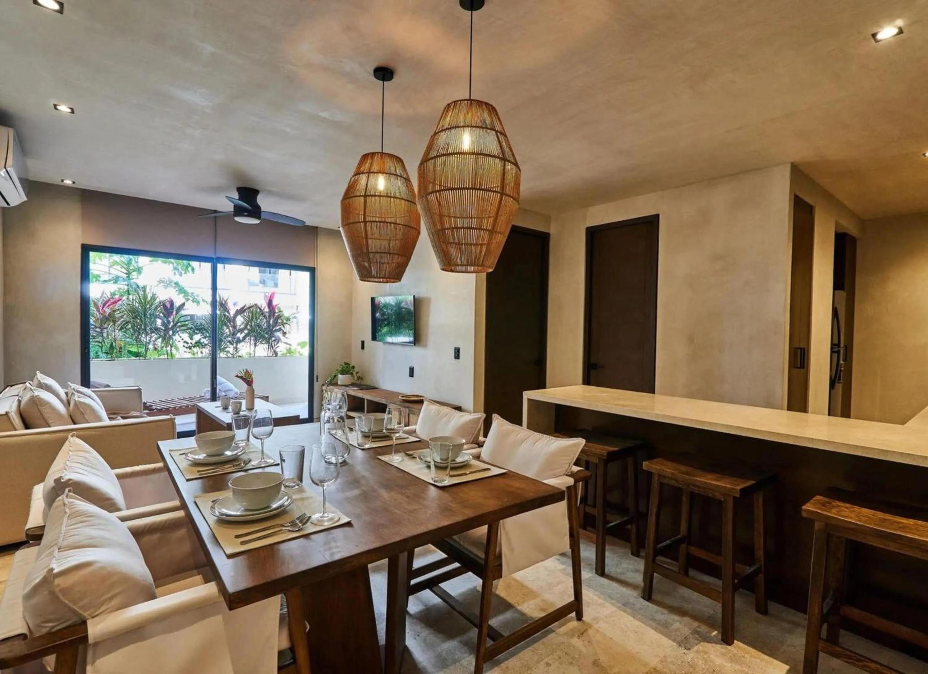 Living room in Bakal Residence By Lockey