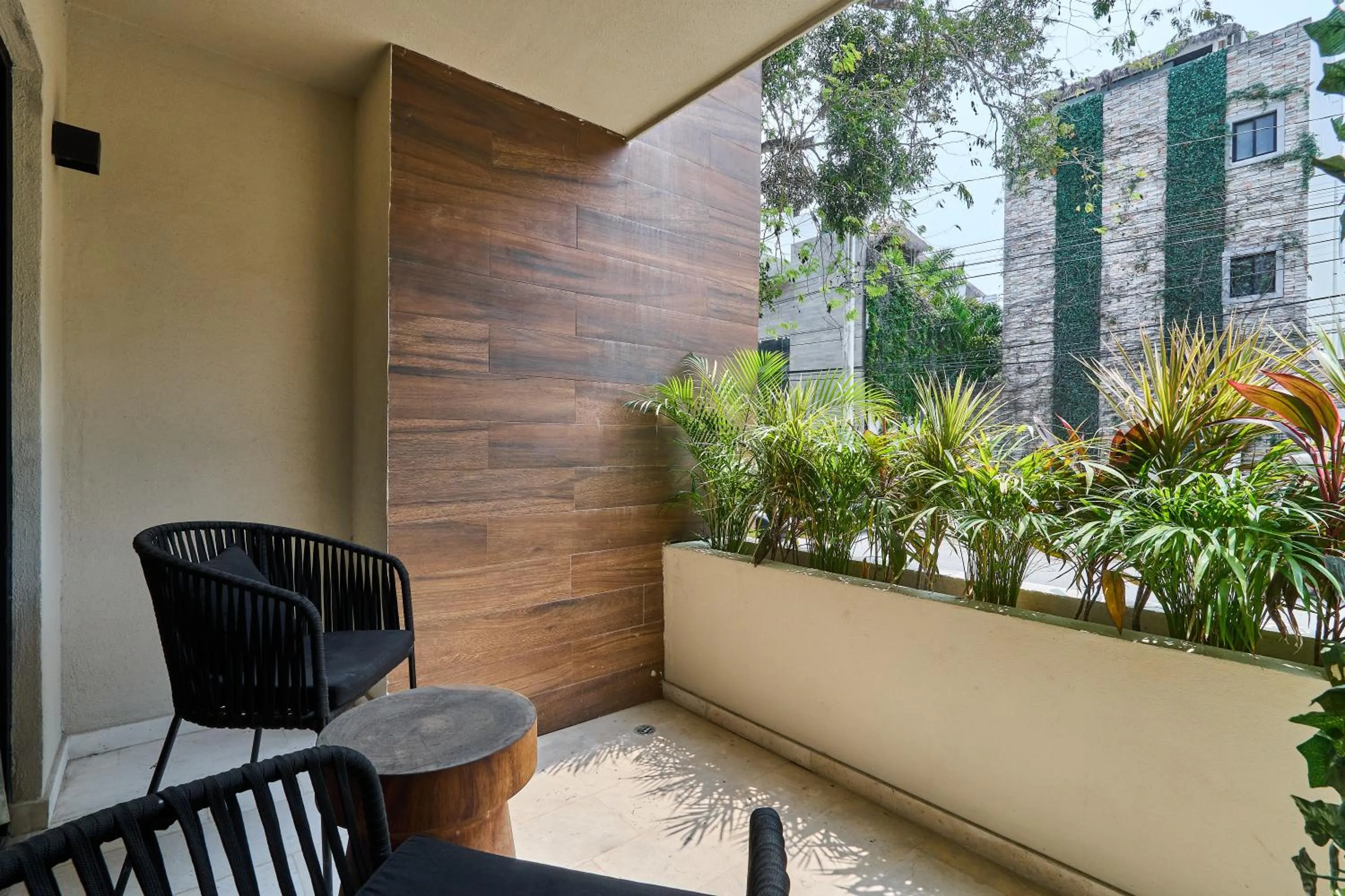 Day in Bakal Residence By Lockey