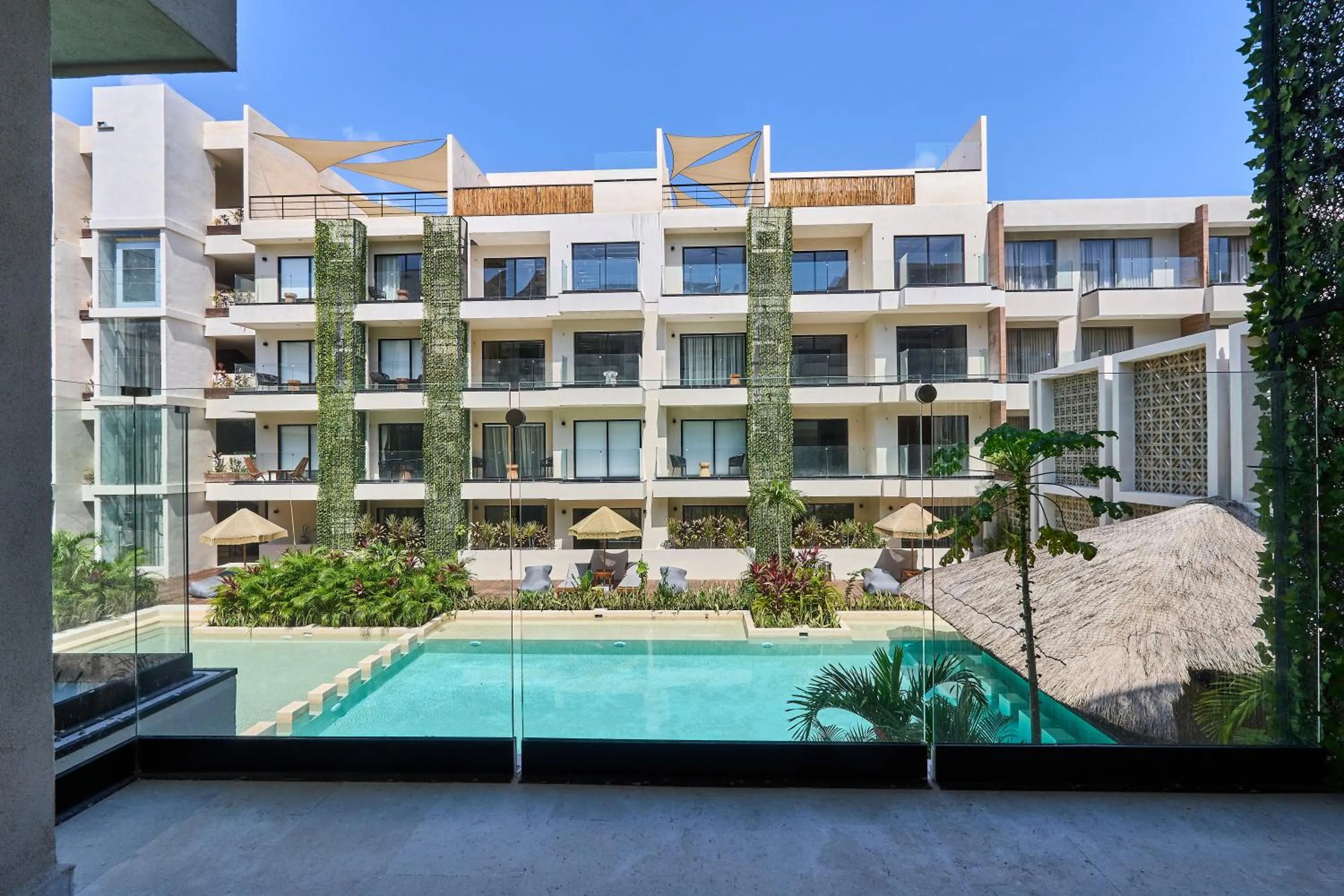 Day in Bakal Residence By Lockey