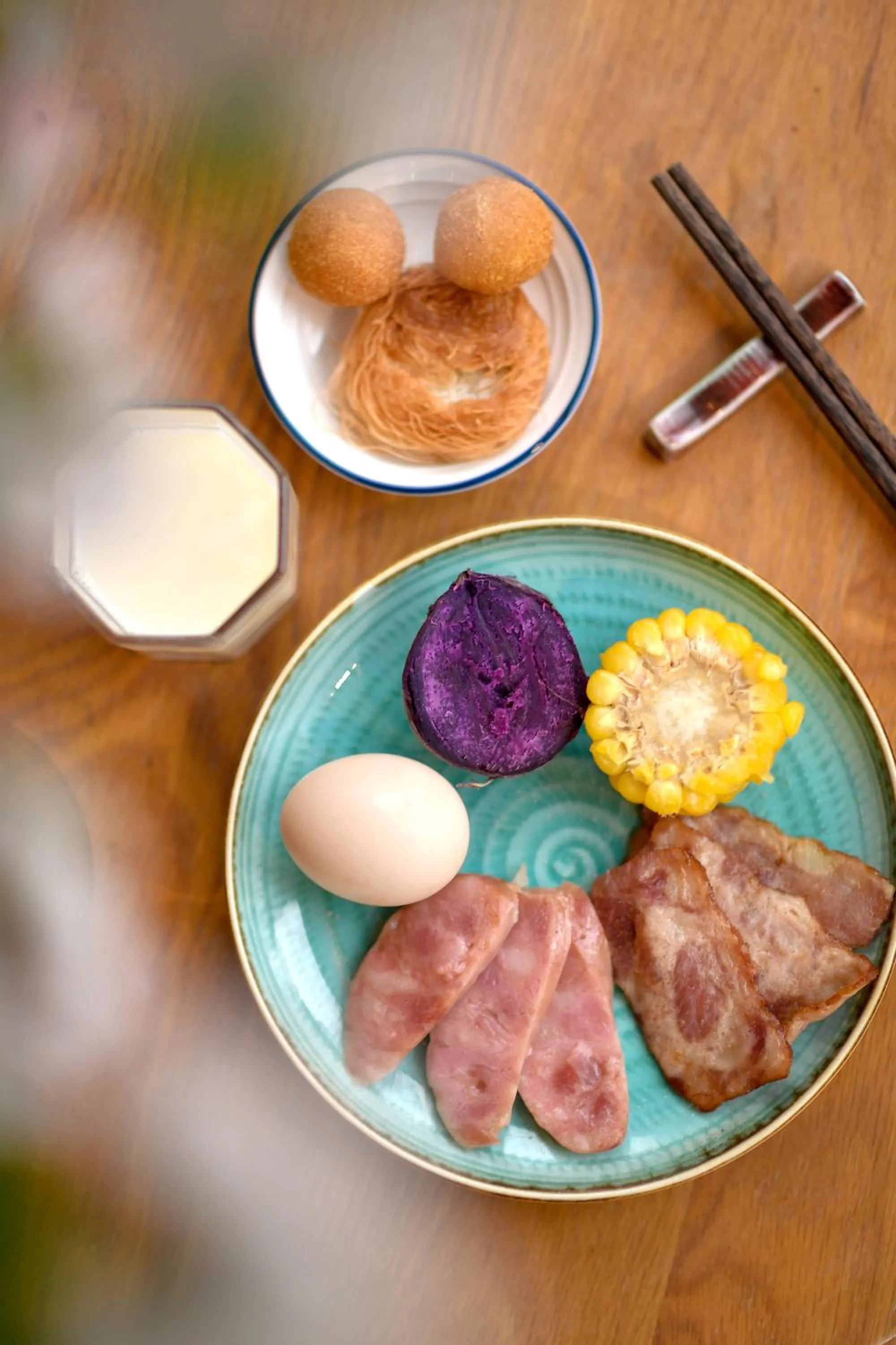 Buffet breakfast in No.5 Valley Lodge