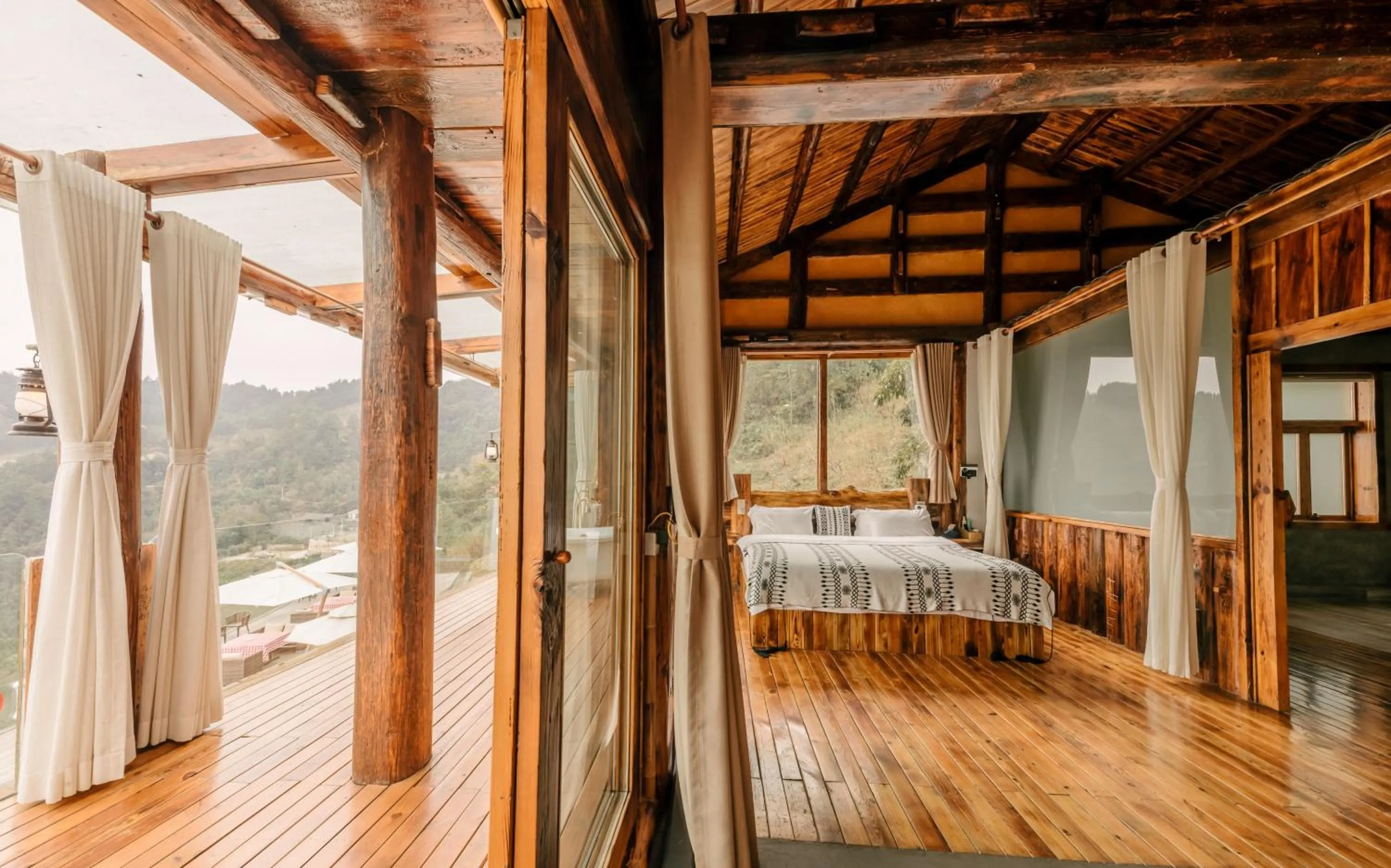 View (from property/room), Bed in No.5 Valley Lodge