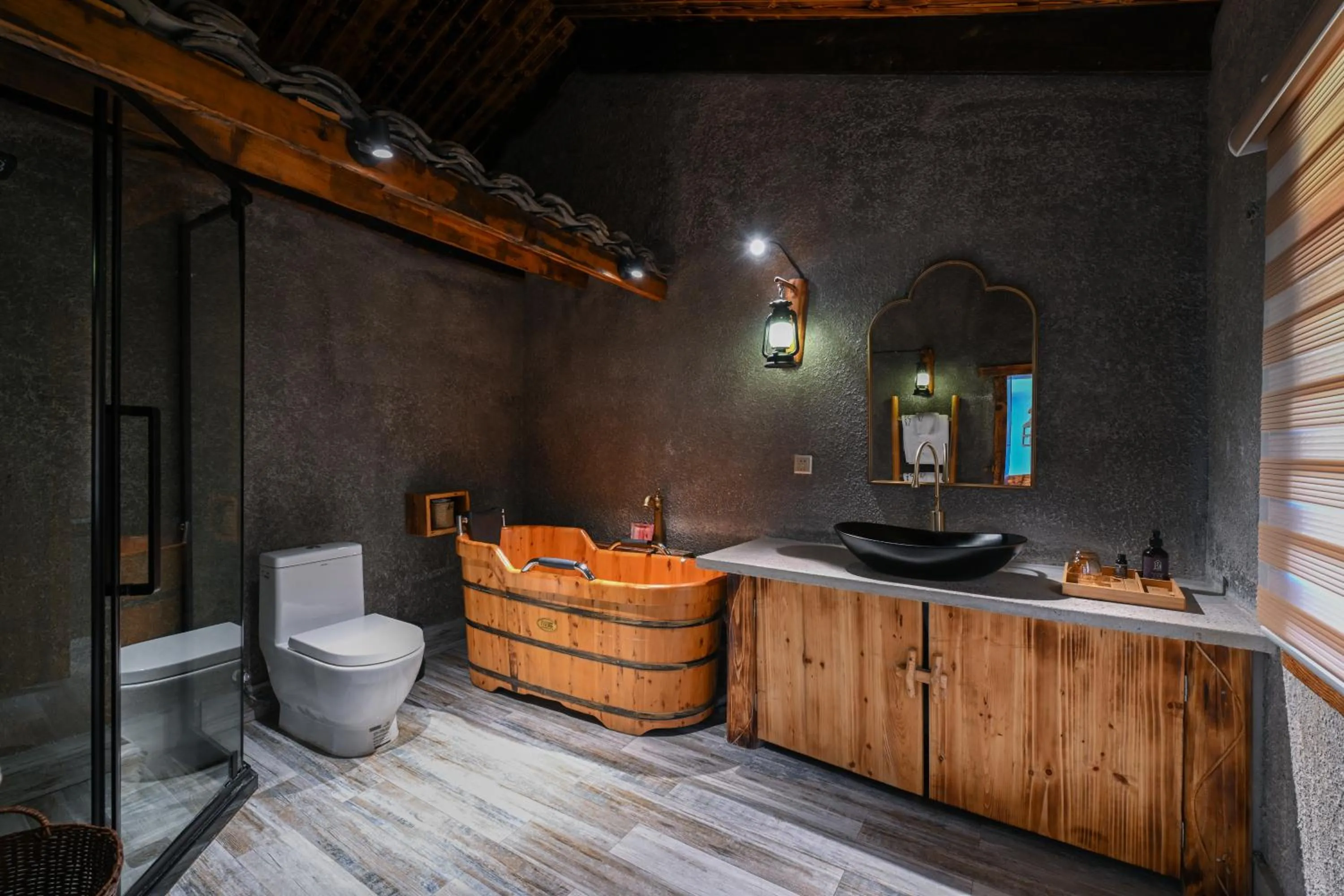 Bathroom in No.5 Valley Lodge