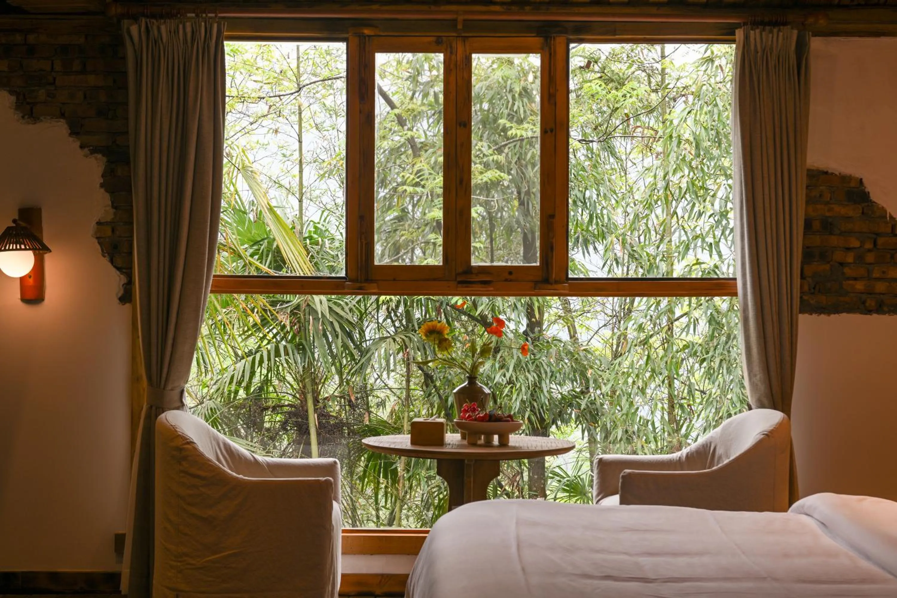 Bedroom, Bed in No.5 Valley Lodge