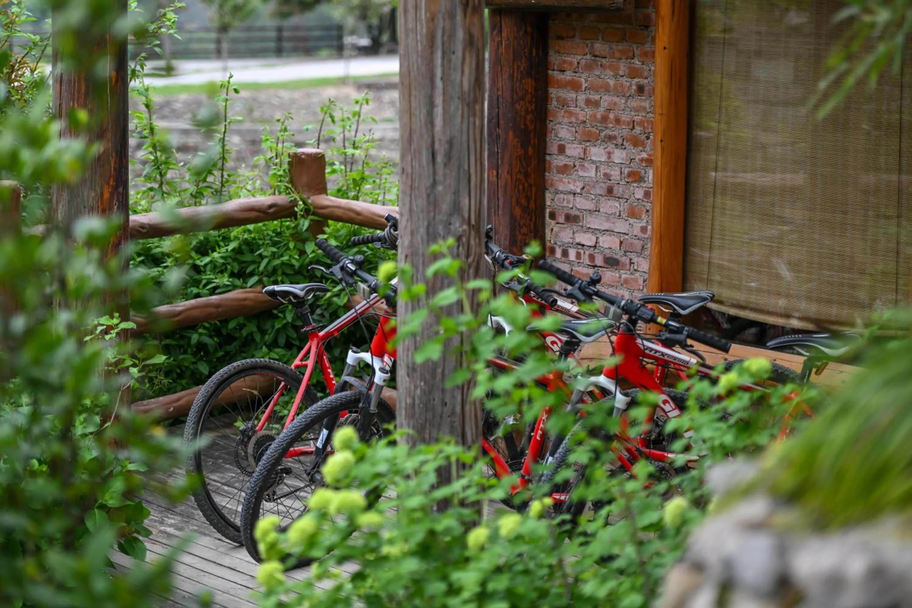Property building in No.5 Valley Lodge