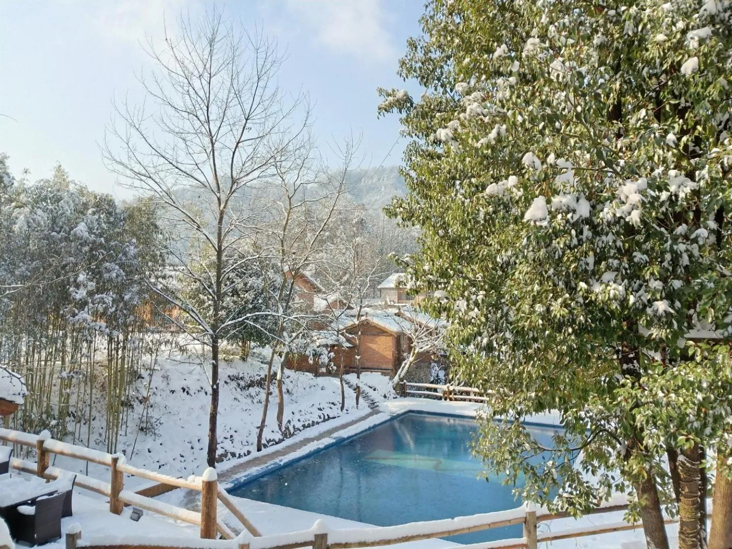 Pool view in No.5 Valley Lodge