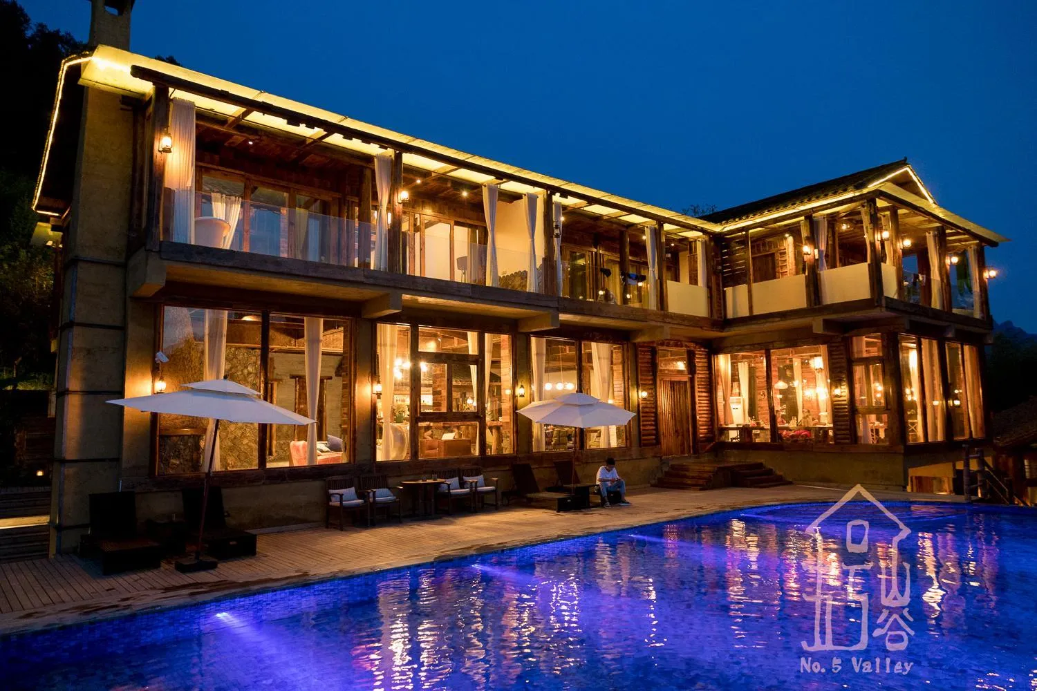 Property building in No.5 Valley Lodge