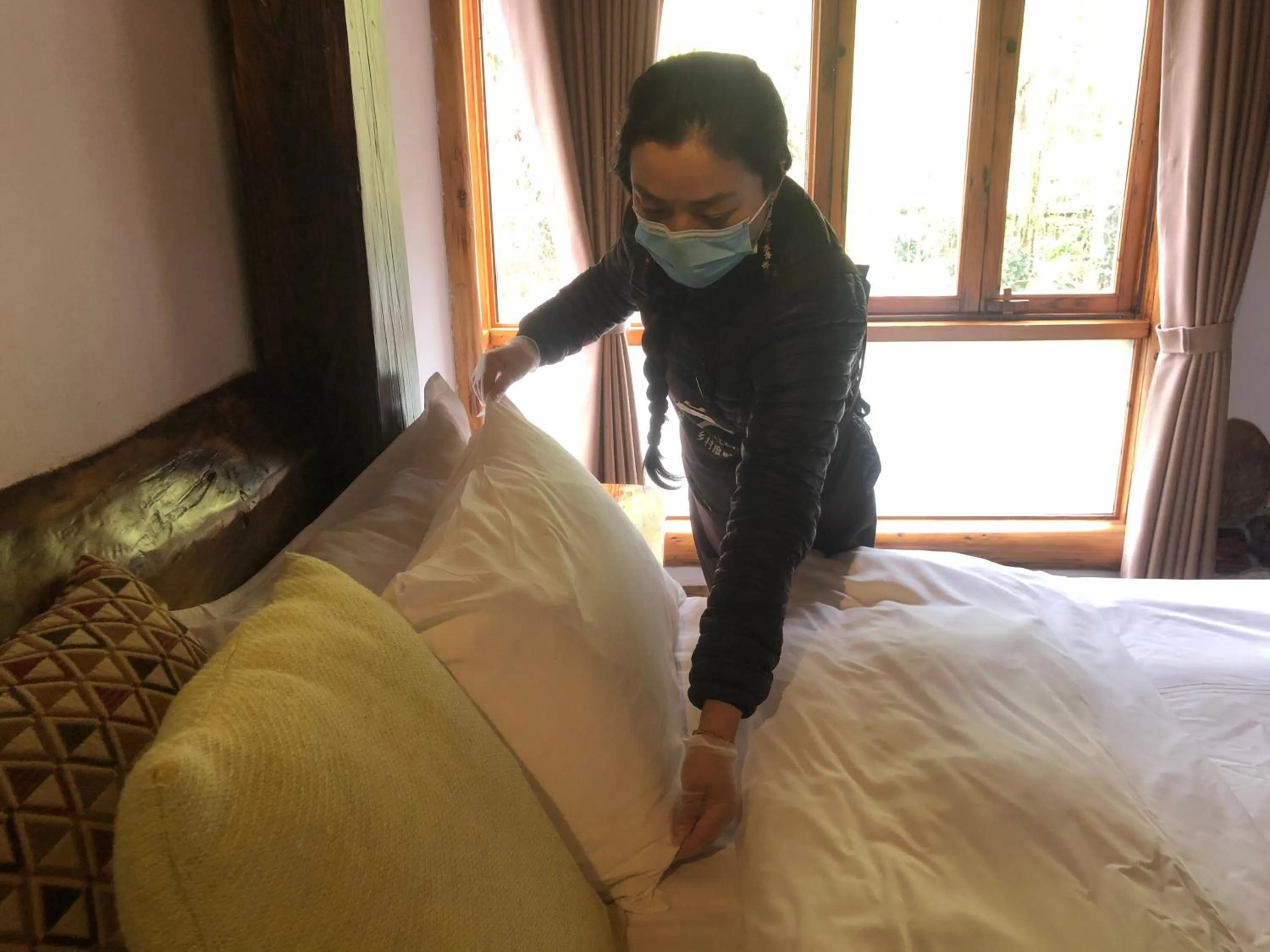 Staff, Bed in No.5 Valley Lodge