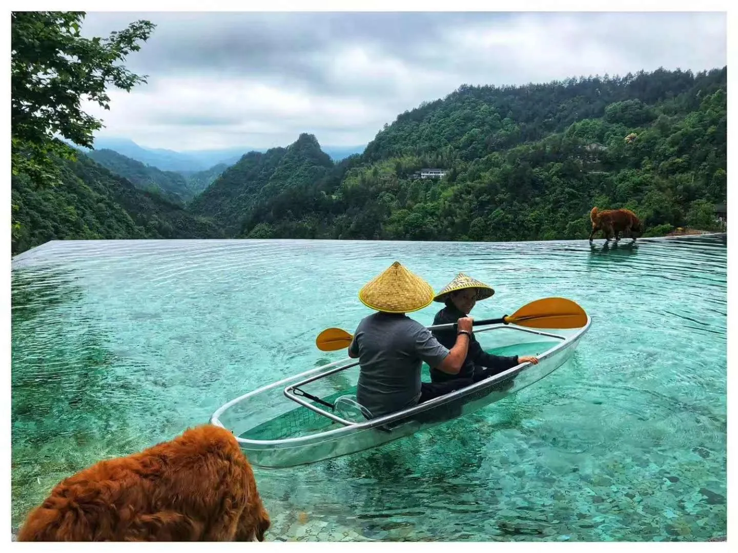 Swimming pool in No.5 Valley Lodge