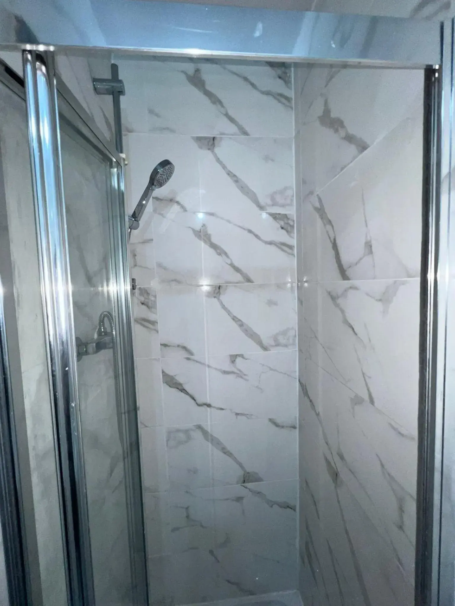 Standard Double Room in OYO Greenway Stays Standard Double Room in OYO Greenway Stays