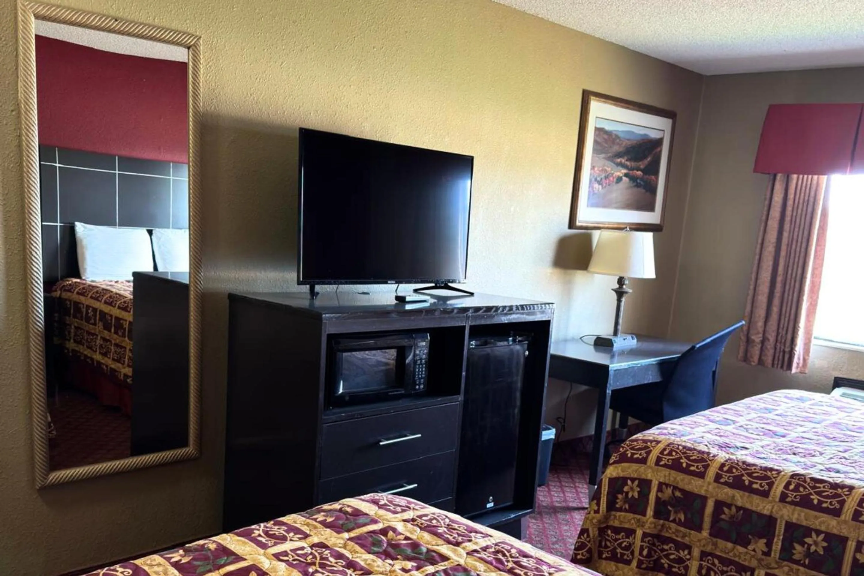 Bedroom, Bed in Broadway INN & SUITES OKC