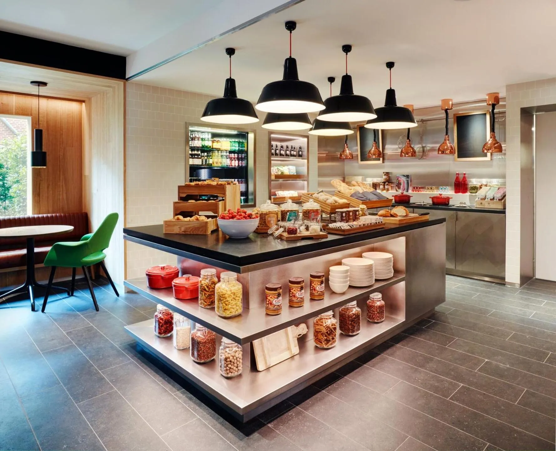 Breakfast in citizenM Schiphol Airport