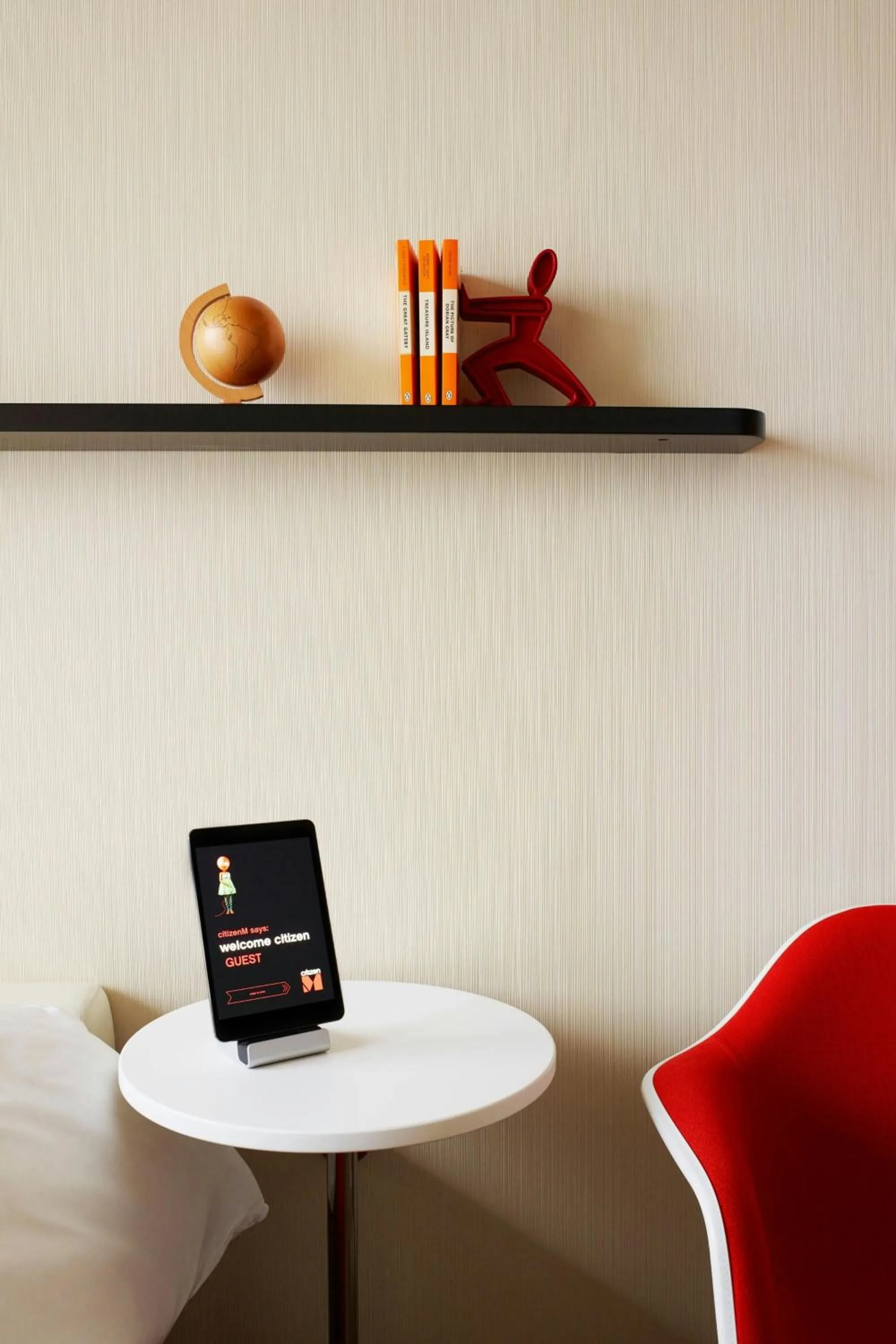 Bedroom in citizenM Schiphol Airport