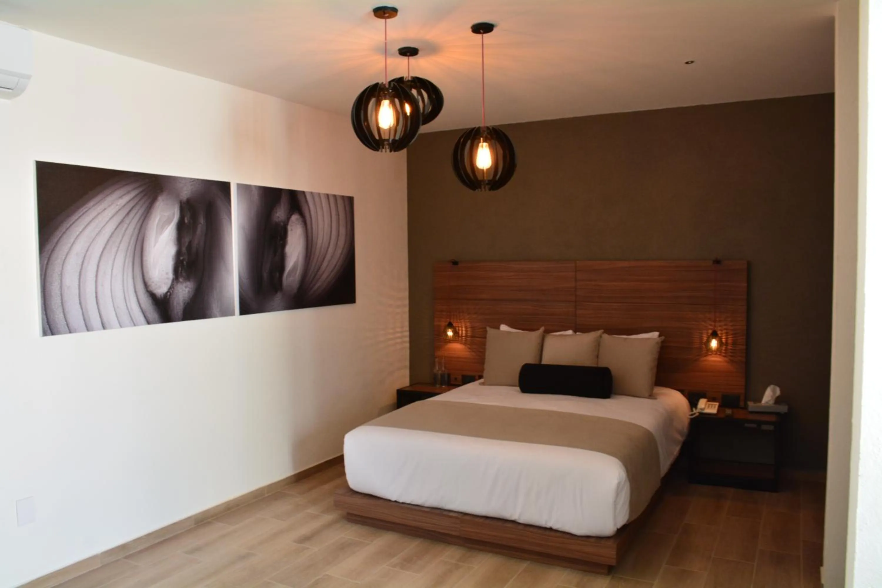 Photo of the whole room, Bed in Ilo Rojo Hotel Boutique
