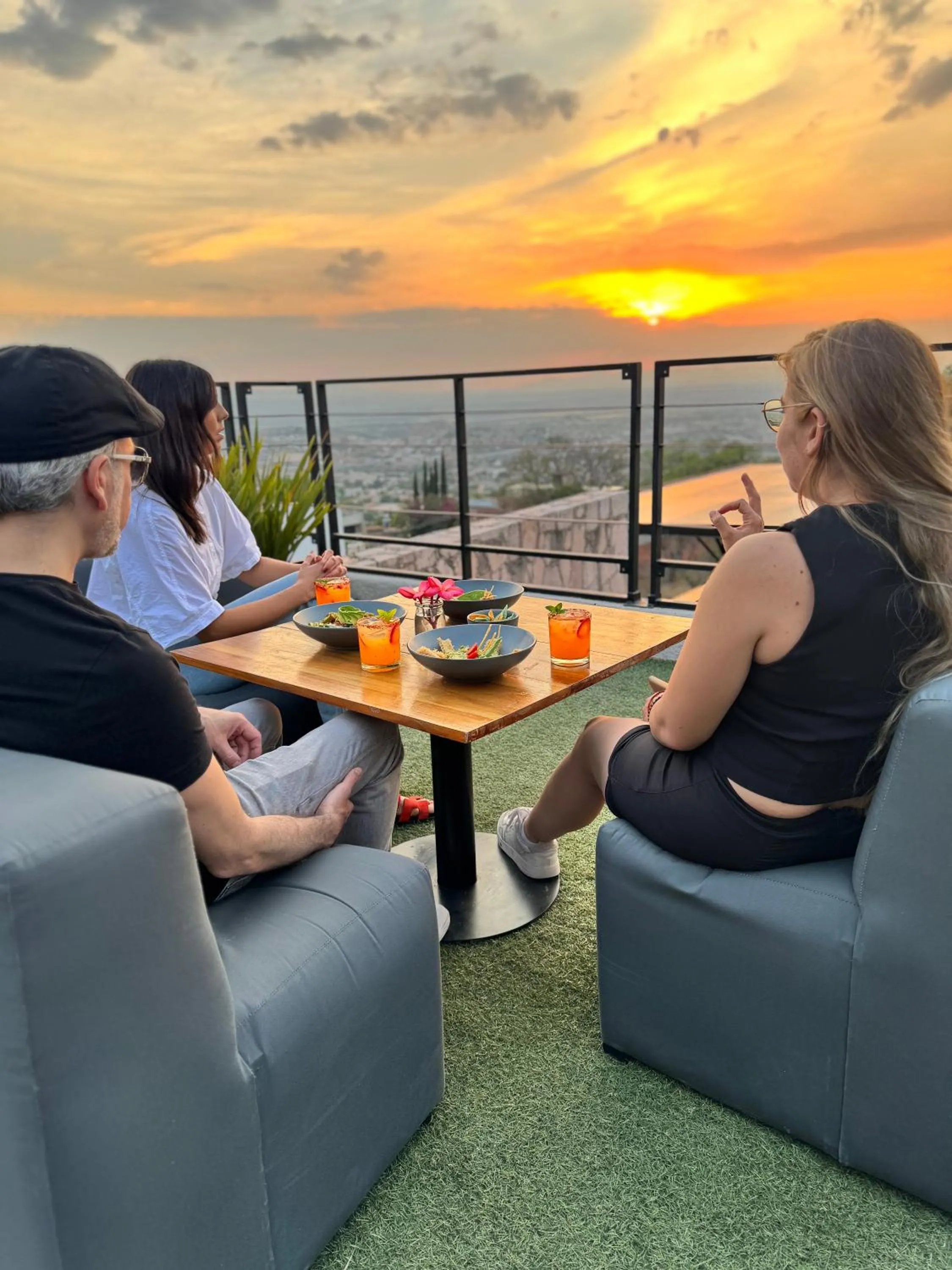 Lounge or bar in Ilo Rojo Hotel Boutique