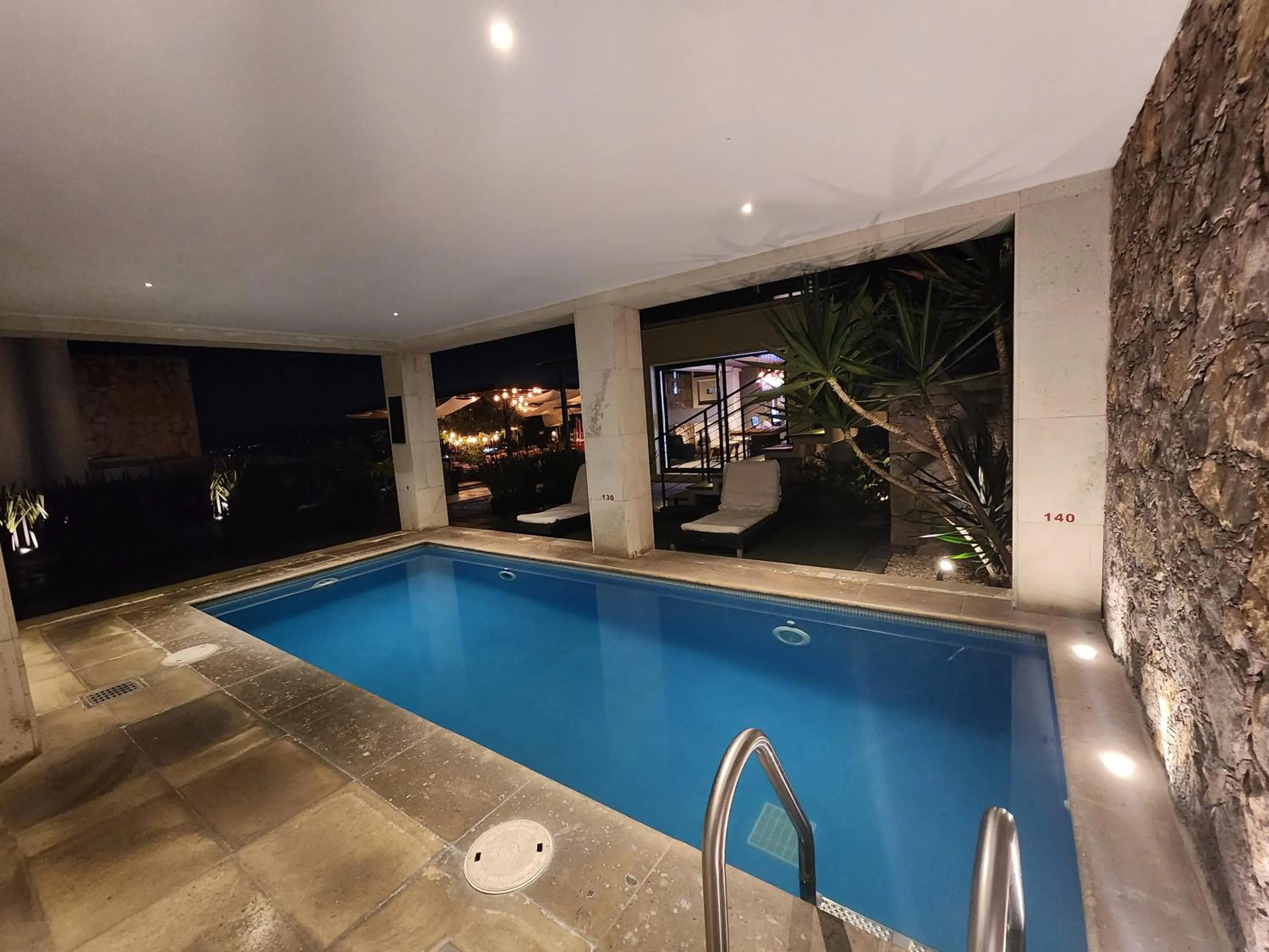 Swimming pool in Ilo Rojo Hotel Boutique