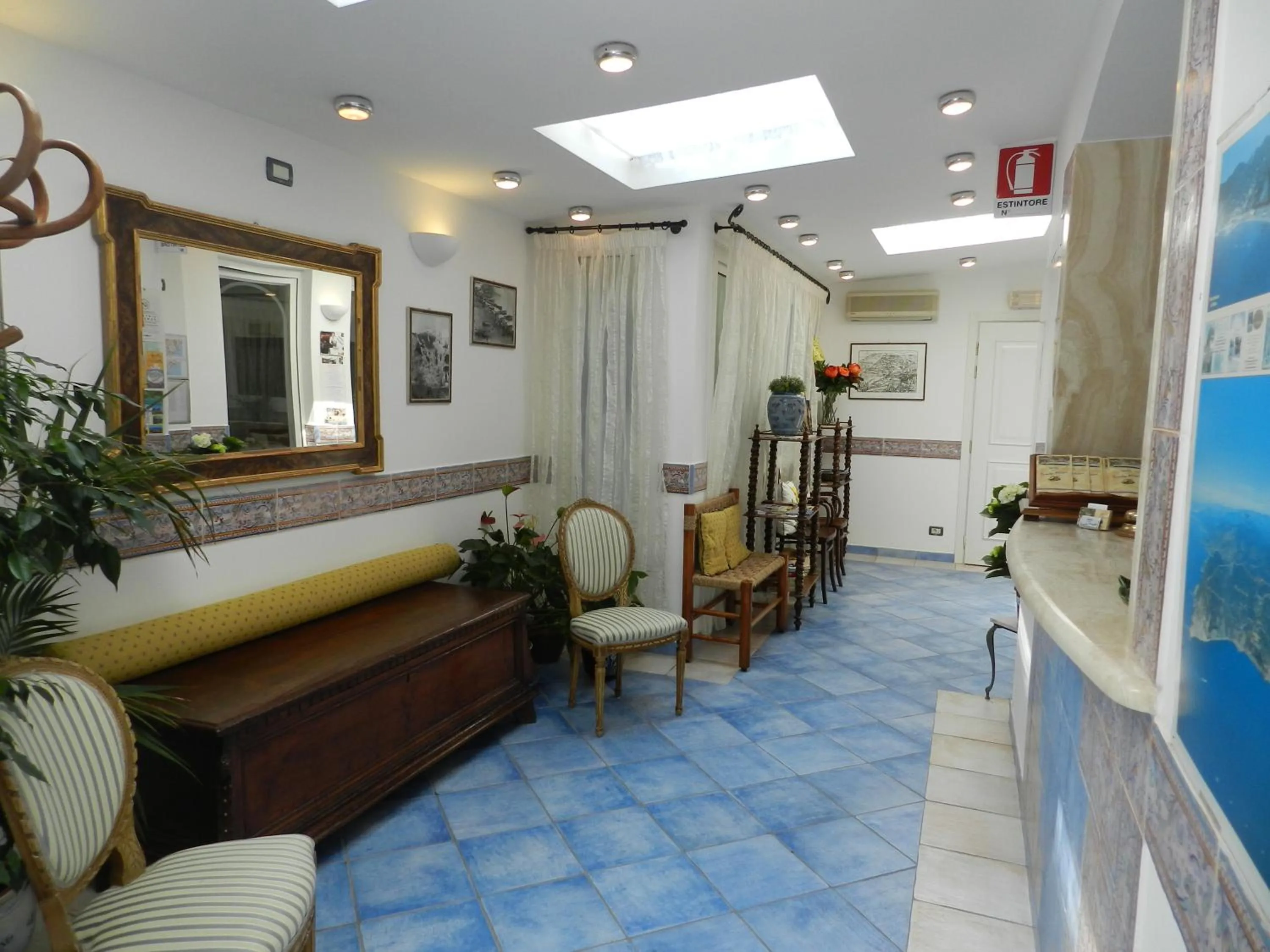 Lobby or reception in Hotel Punta Mesco