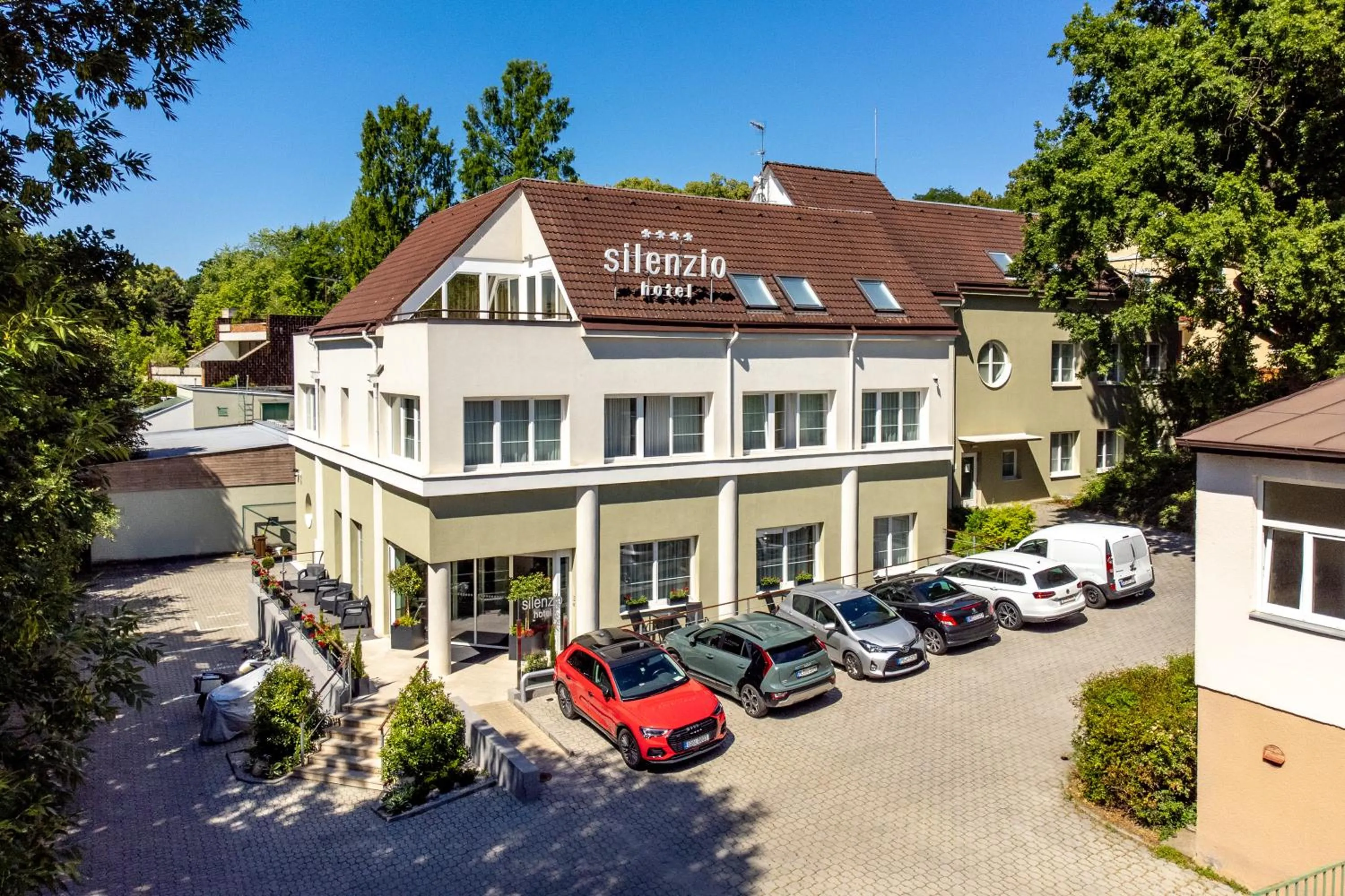 Property building in Hotel Silenzio