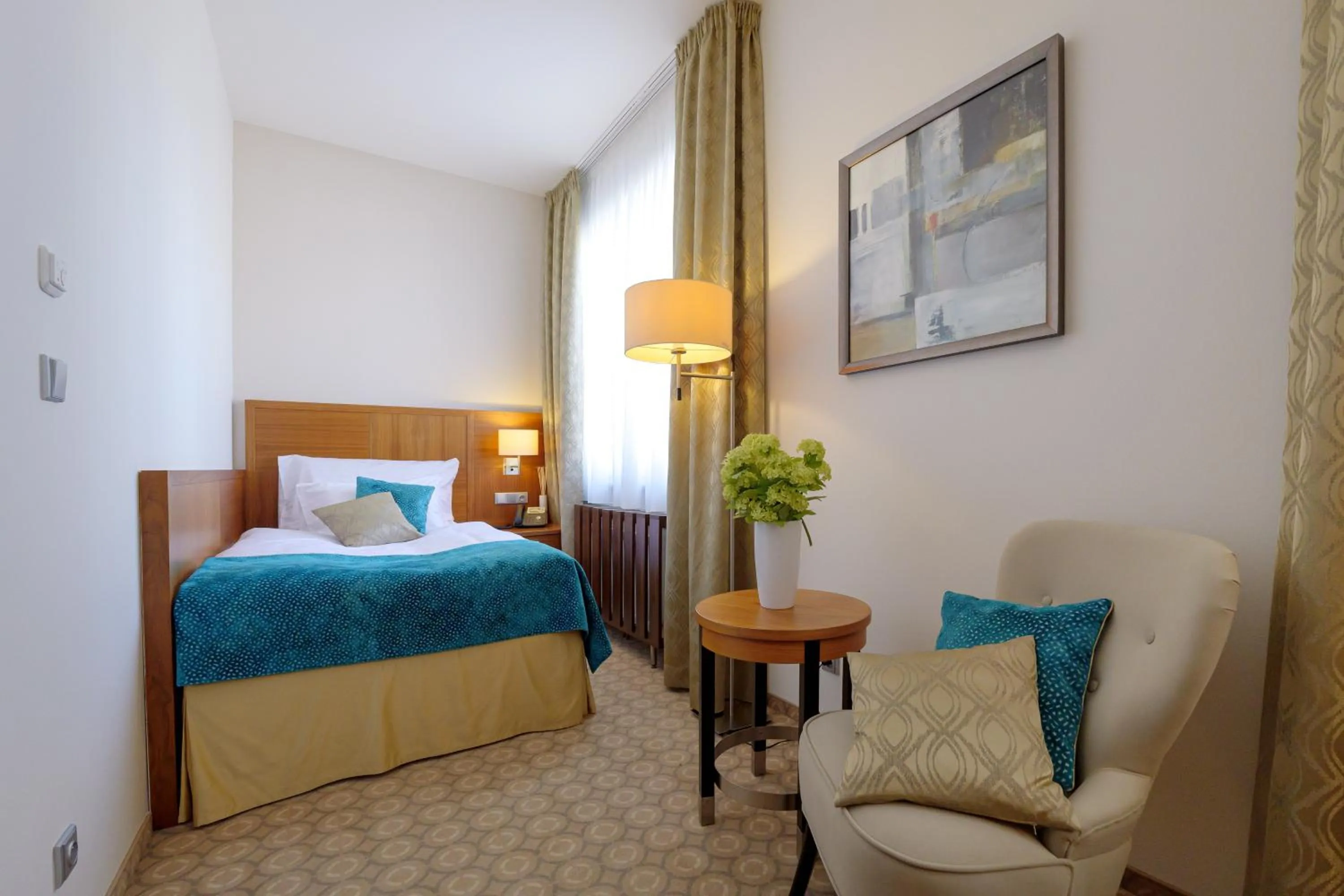 Bedroom, Bed in Hotel Silenzio