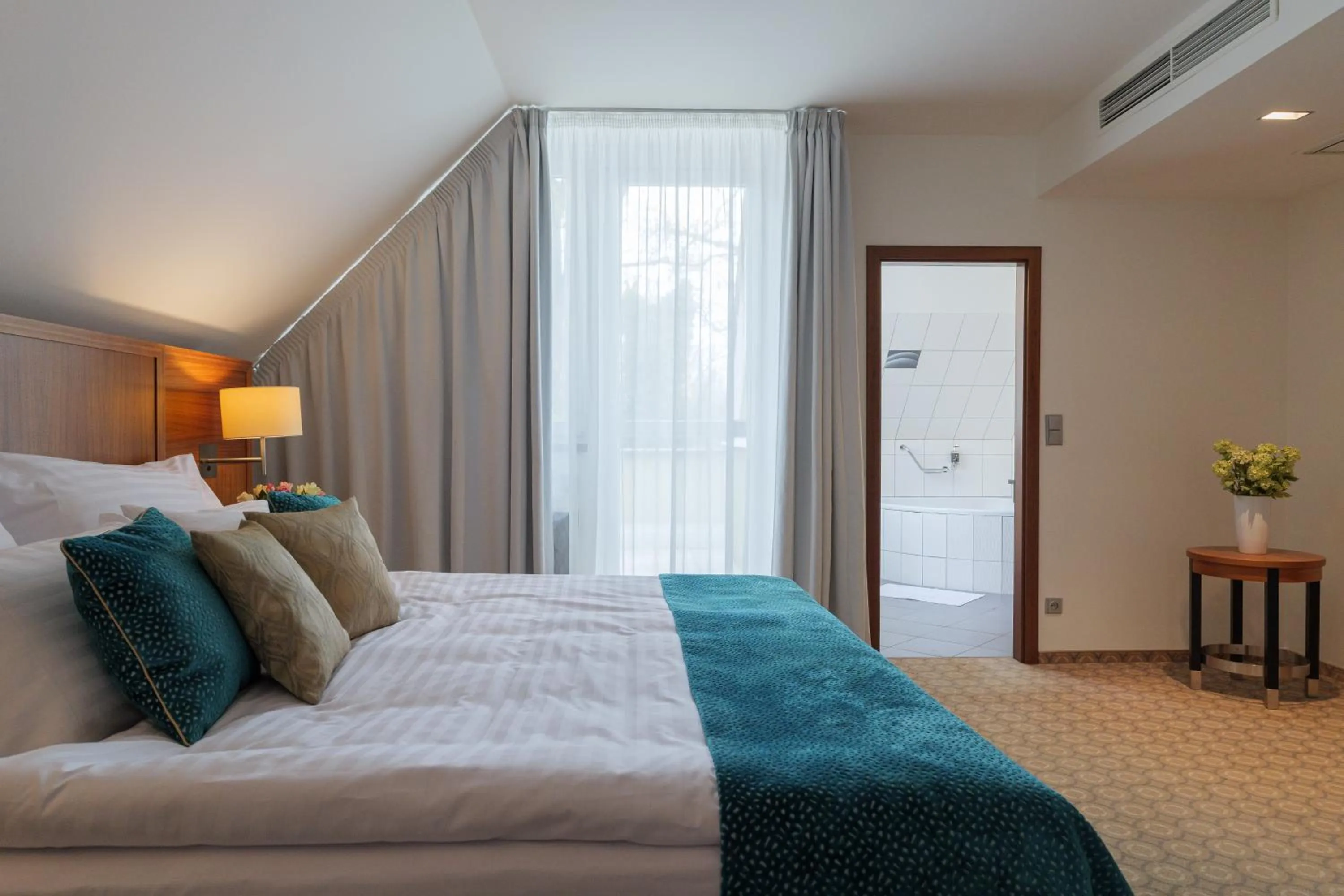 Bedroom, Bed in Hotel Silenzio