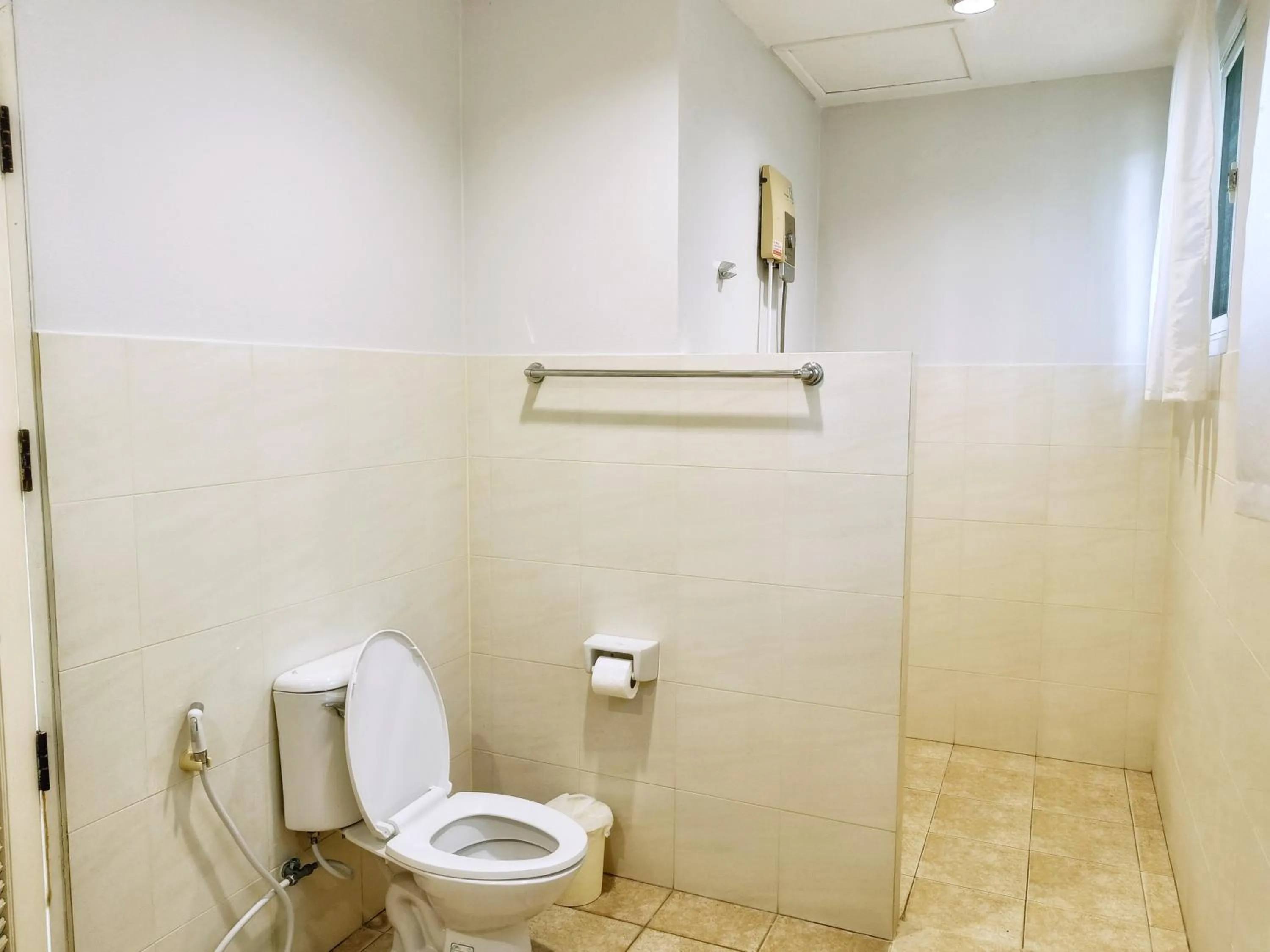 Shower in Kong Garden Resort