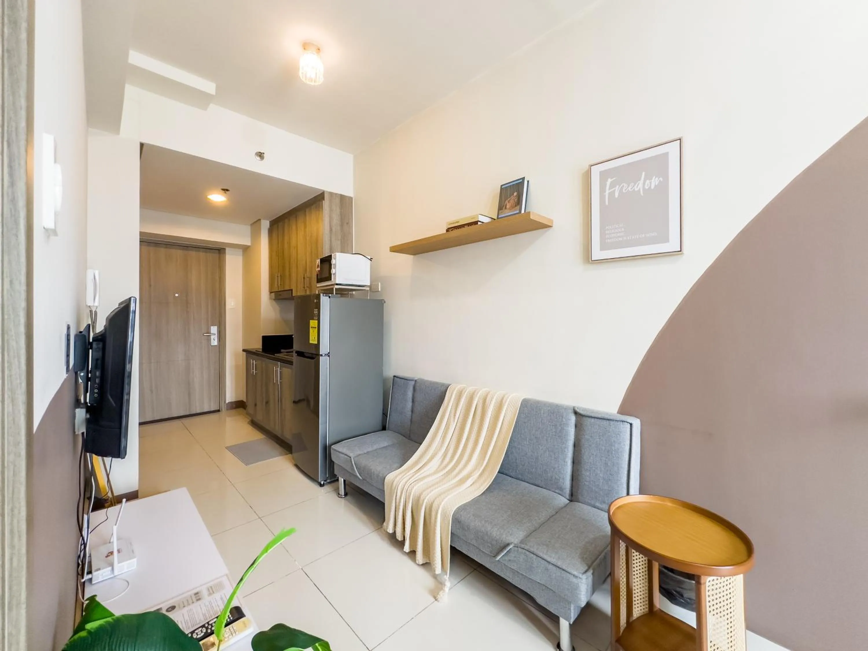 Kitchen or kitchenette in GemstoneBR in SMDC Coast Residences