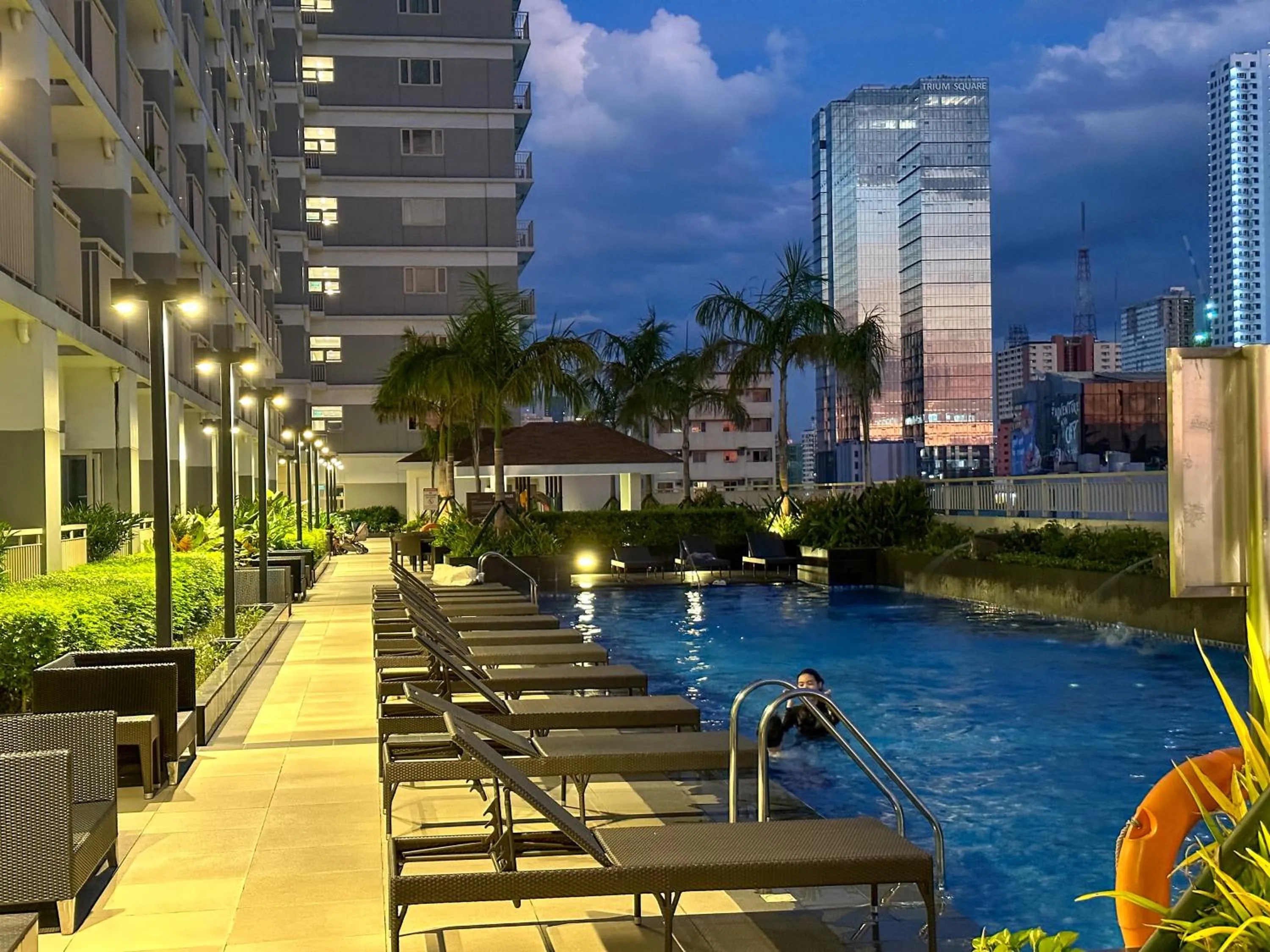 Swimming pool in GemstoneBR in SMDC Coast Residences