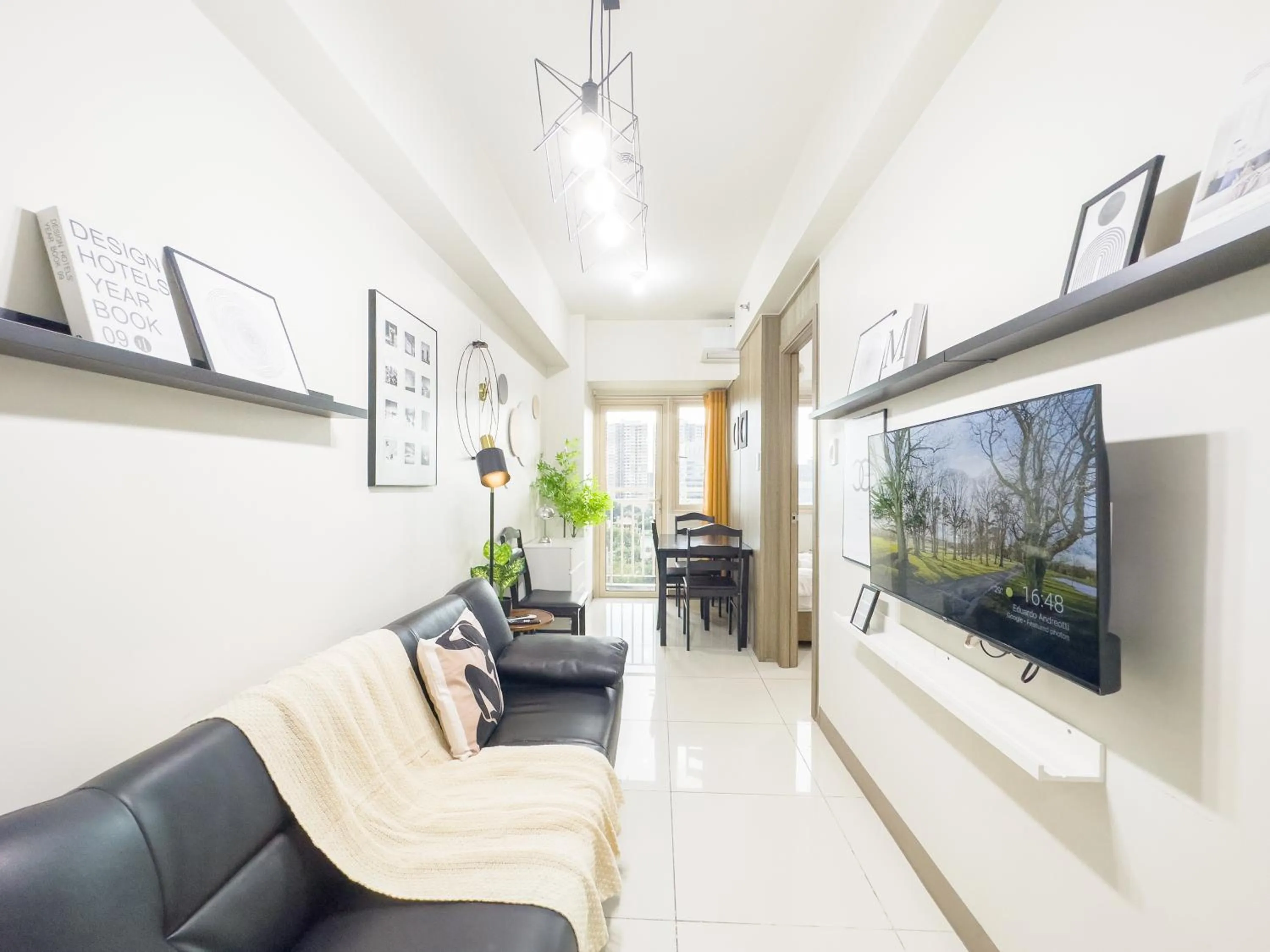 TV and multimedia in GemstoneBR in SMDC Coast Residences