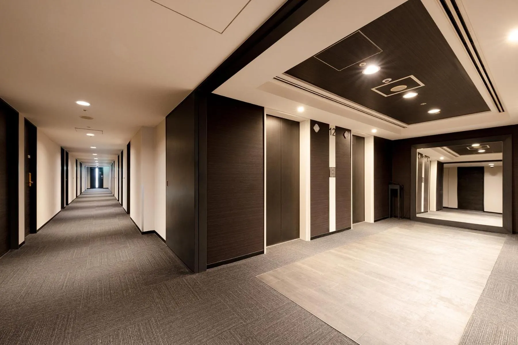 elevator in The OneFive Osaka Namba Dotonbori