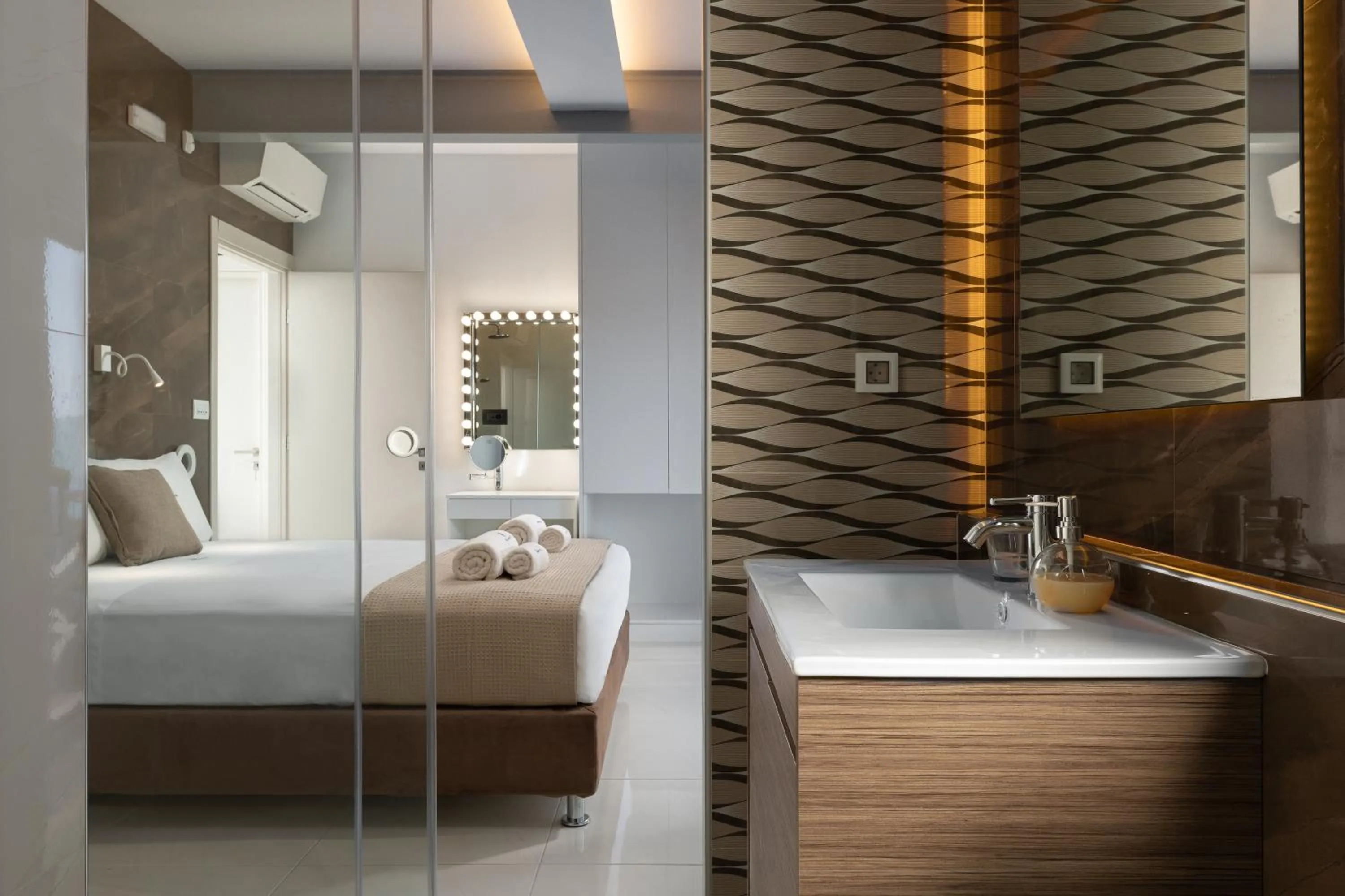 Shower, Bed in Rhodes Skyline Suite with out Door Jacuzzi Sea View A2